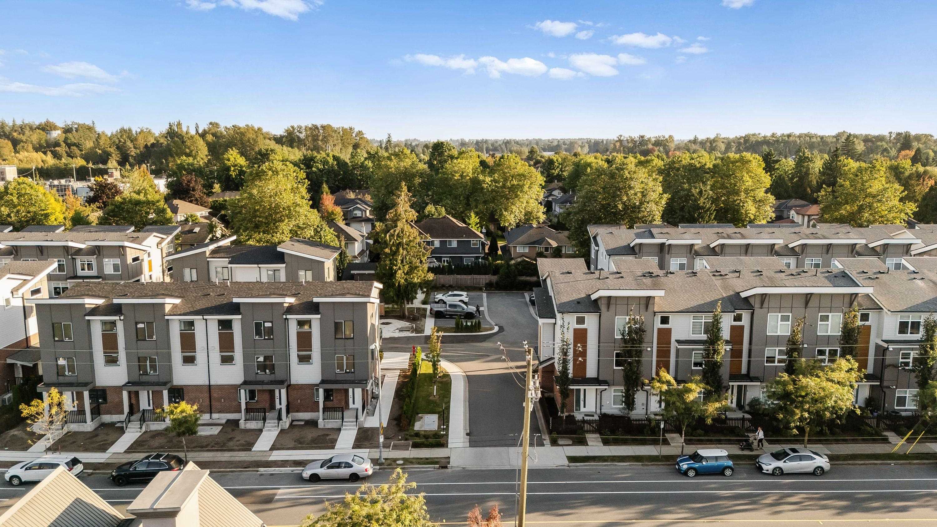 17 22334 48 AVENUE, R3068017, BC,