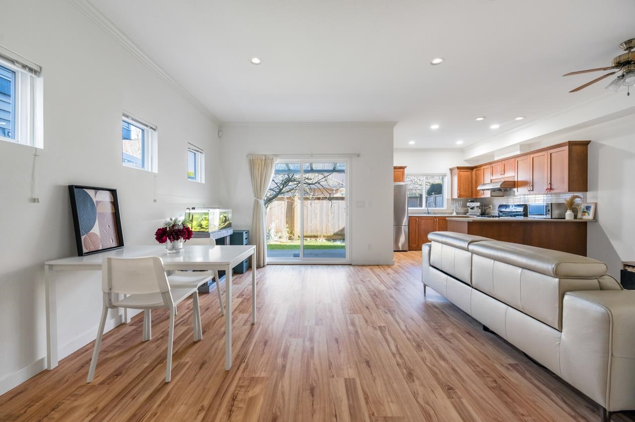 2 8271 FRANCIS ROAD, R3068023, BC,