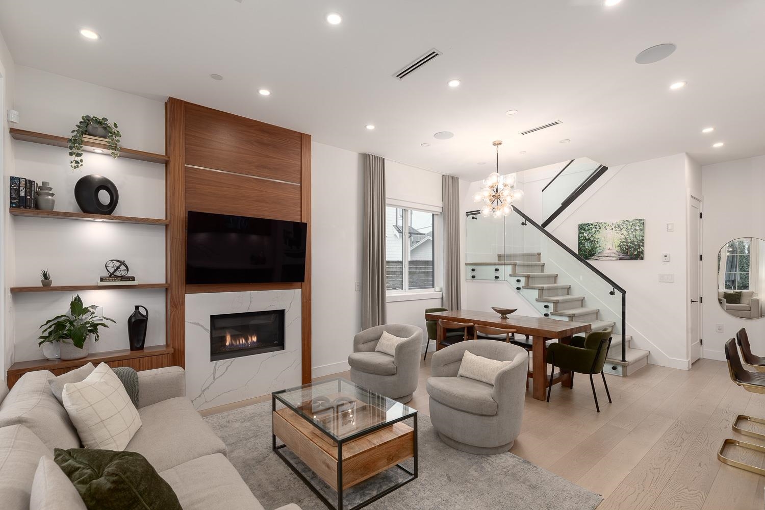 959 E 13TH AVENUE, Vancouver BC V5T 2L7, R3068102, BC,