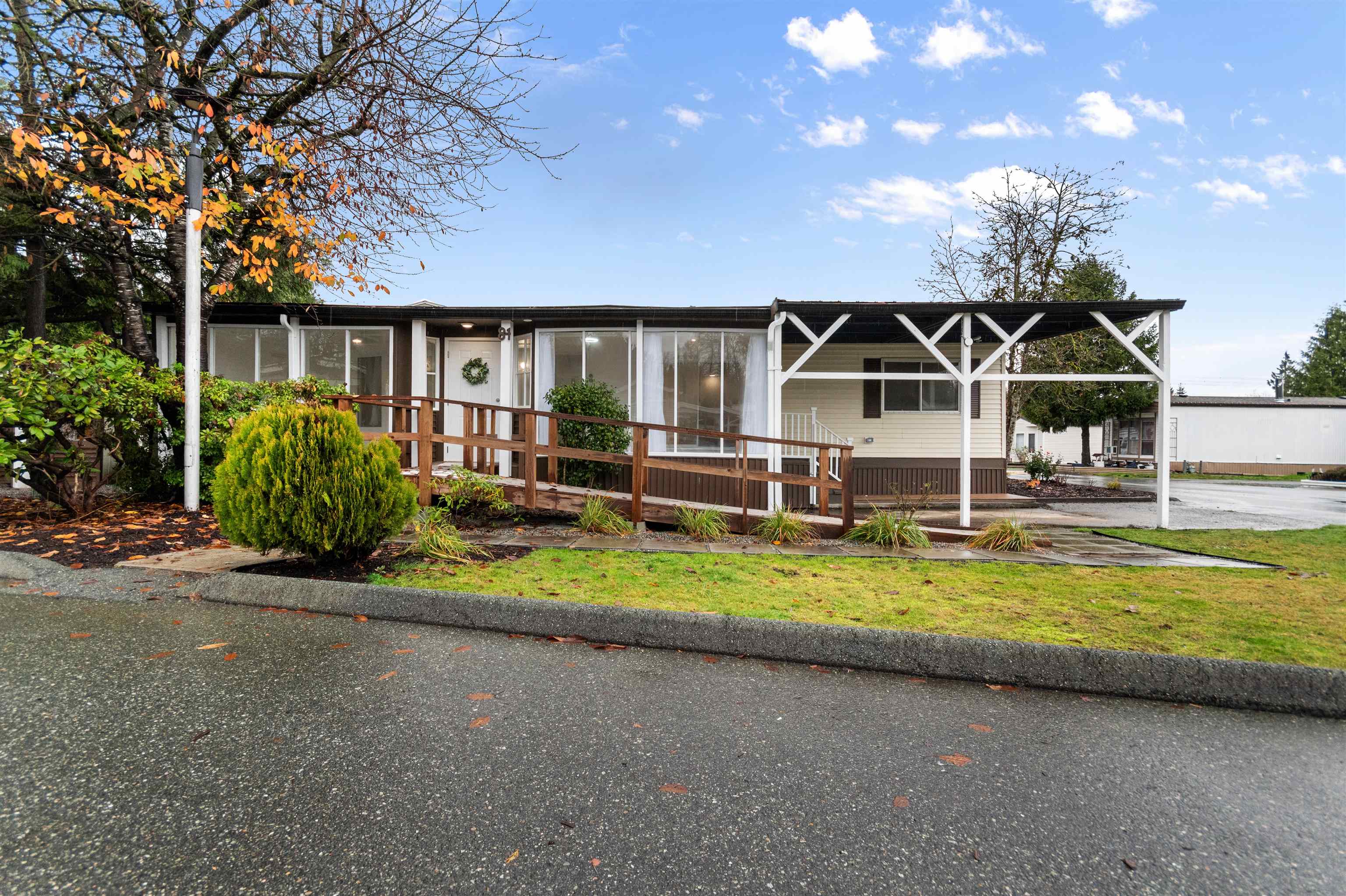 81 3300 HORN STREET, R3068173, BC,