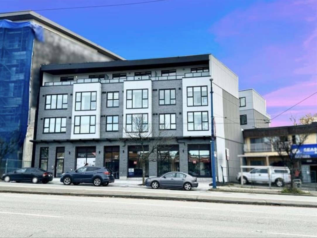 204 3050 KINGSWAY, R3068192, BC,