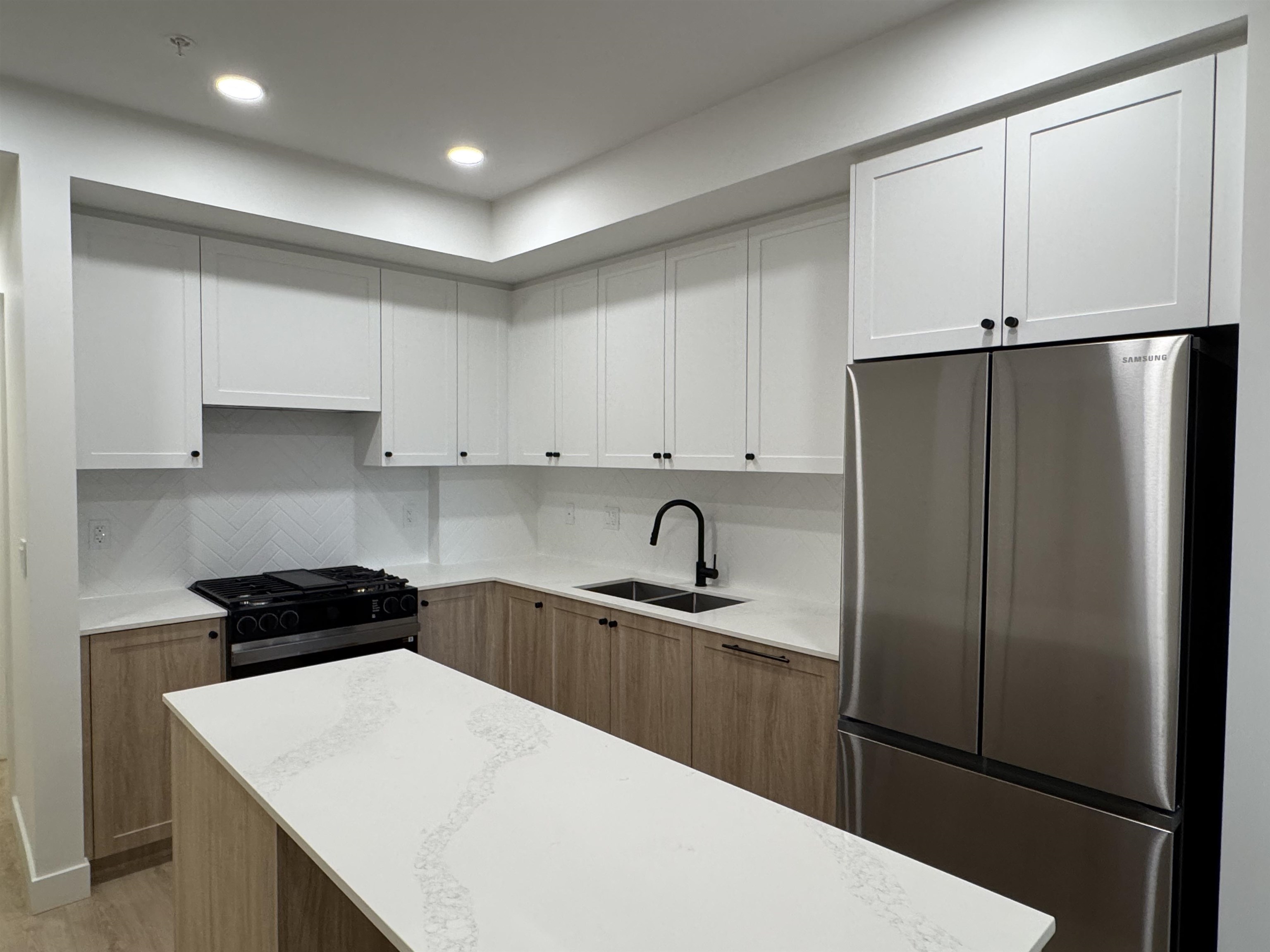 502 19911 76 AVENUE, R3068206, BC,