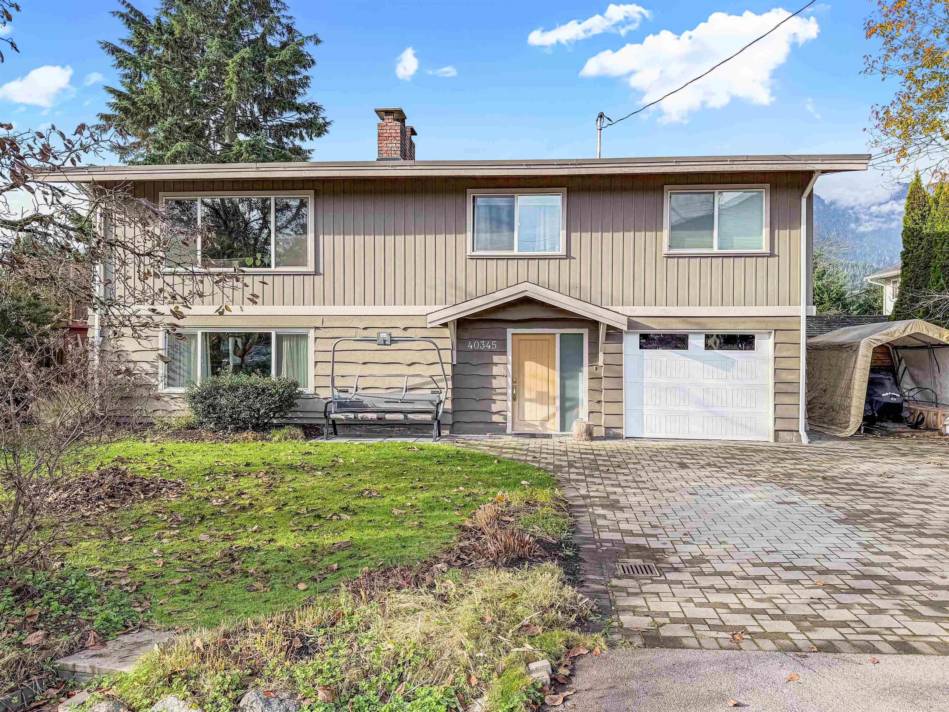 40345 HOOD ROAD, Squamish BC V0N 1T0, R3068207, BC,