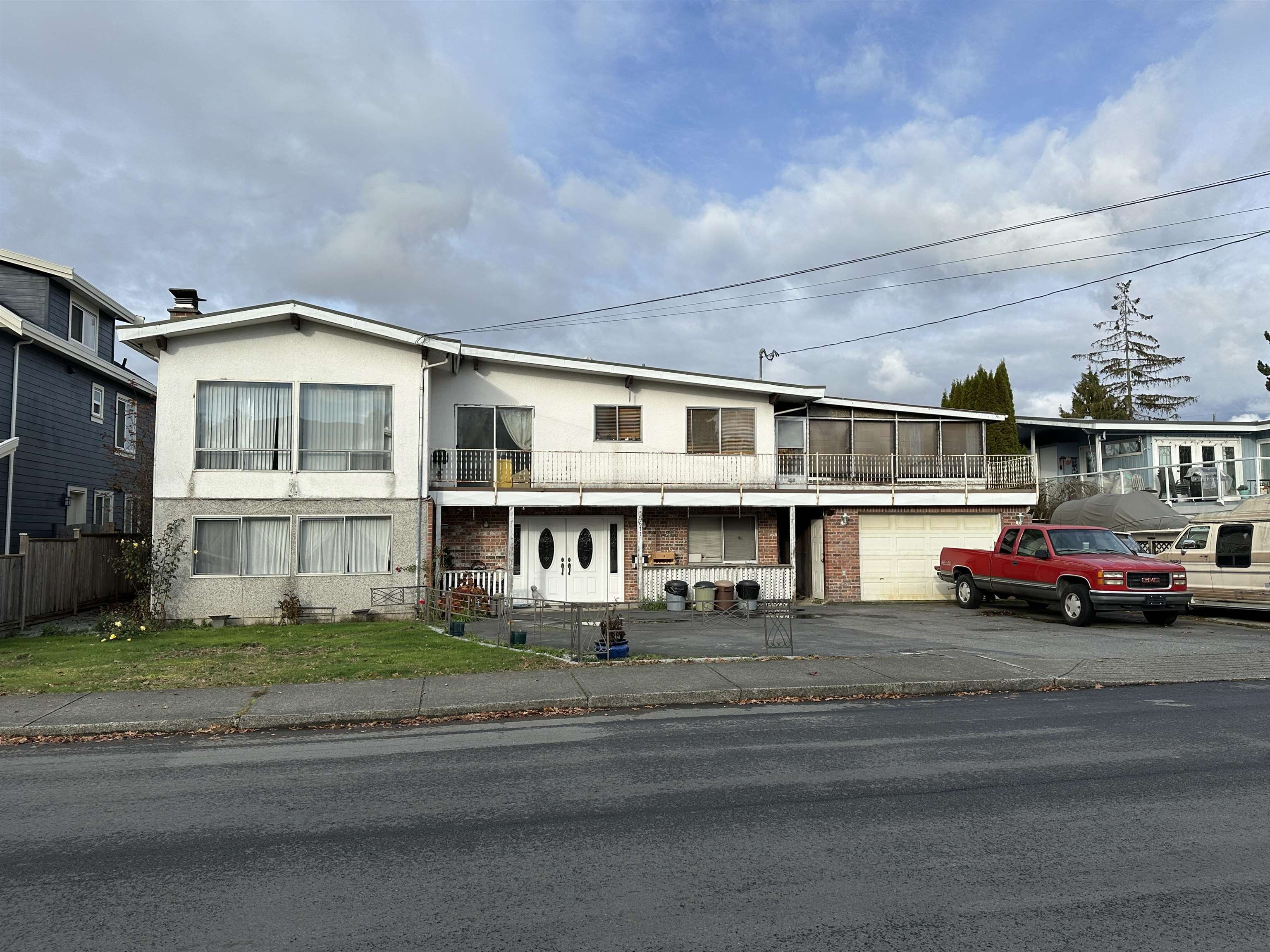 5611 52 AVENUE, Delta BC V4K 2C7, R3068340, BC,