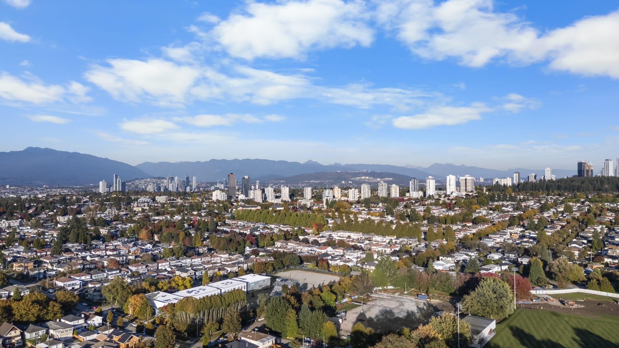 3 2808 48TH AVE, R3068484, BC,