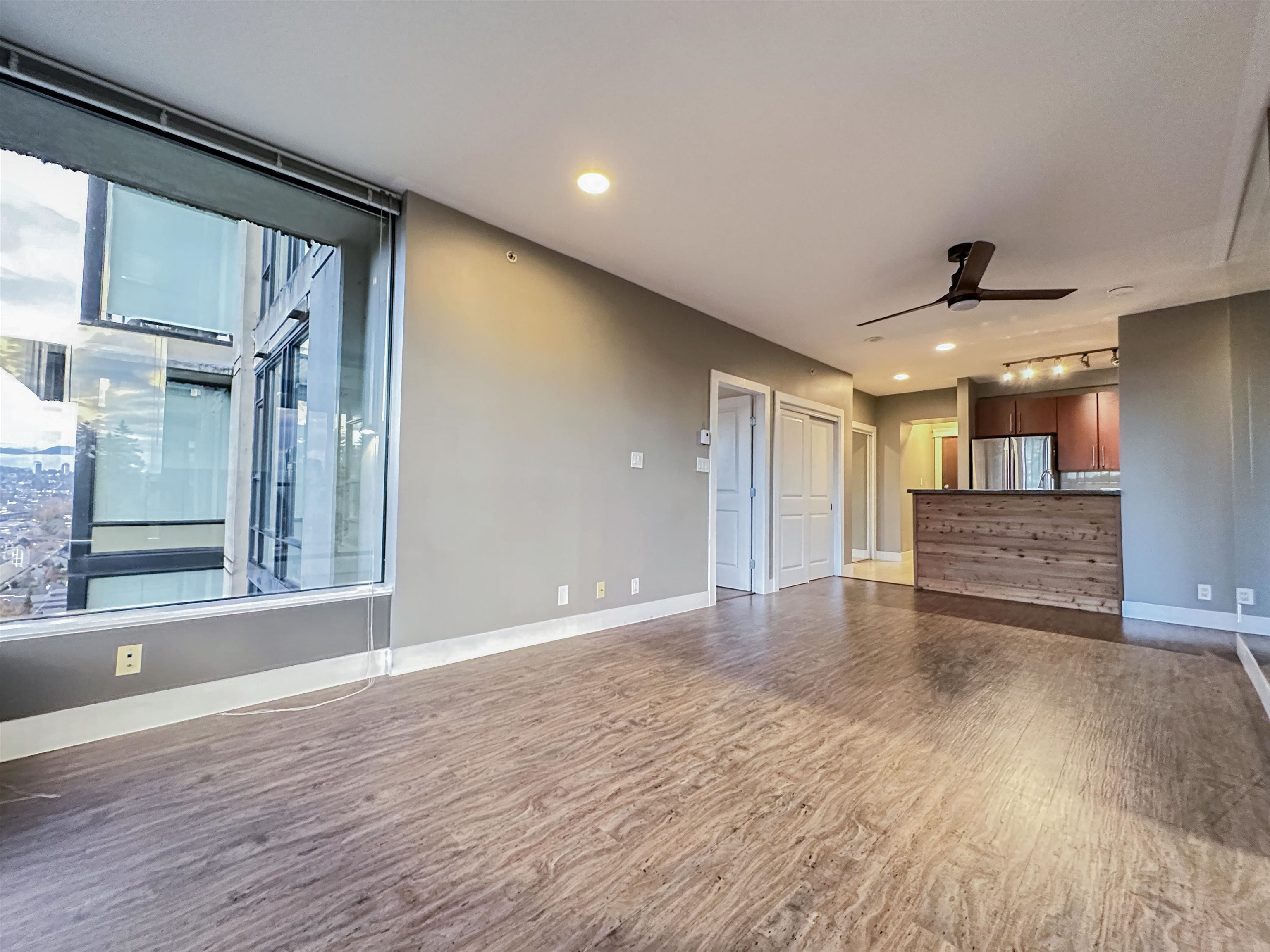 1401 15 ROYAL AVENUE, R3068540, BC,