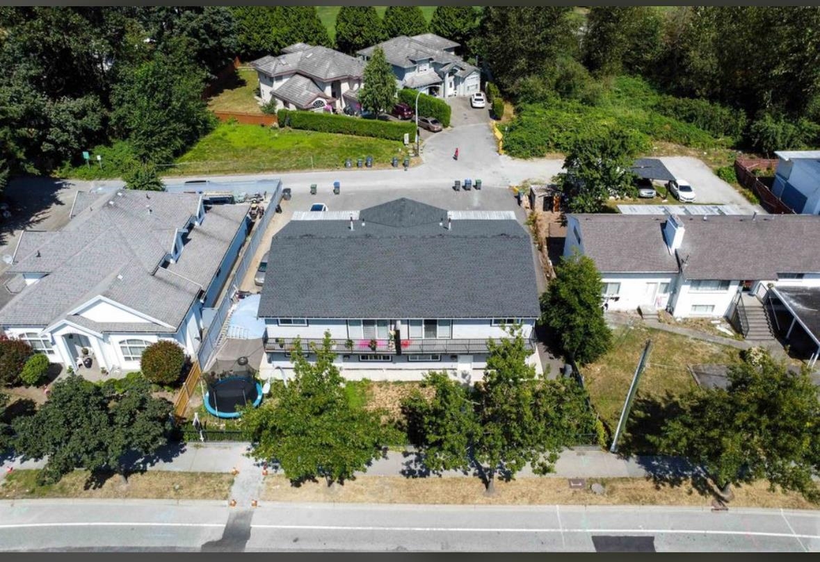 15825-15827 96 AVENUE, Surrey BC V4N 2R8, R3068603, BC,