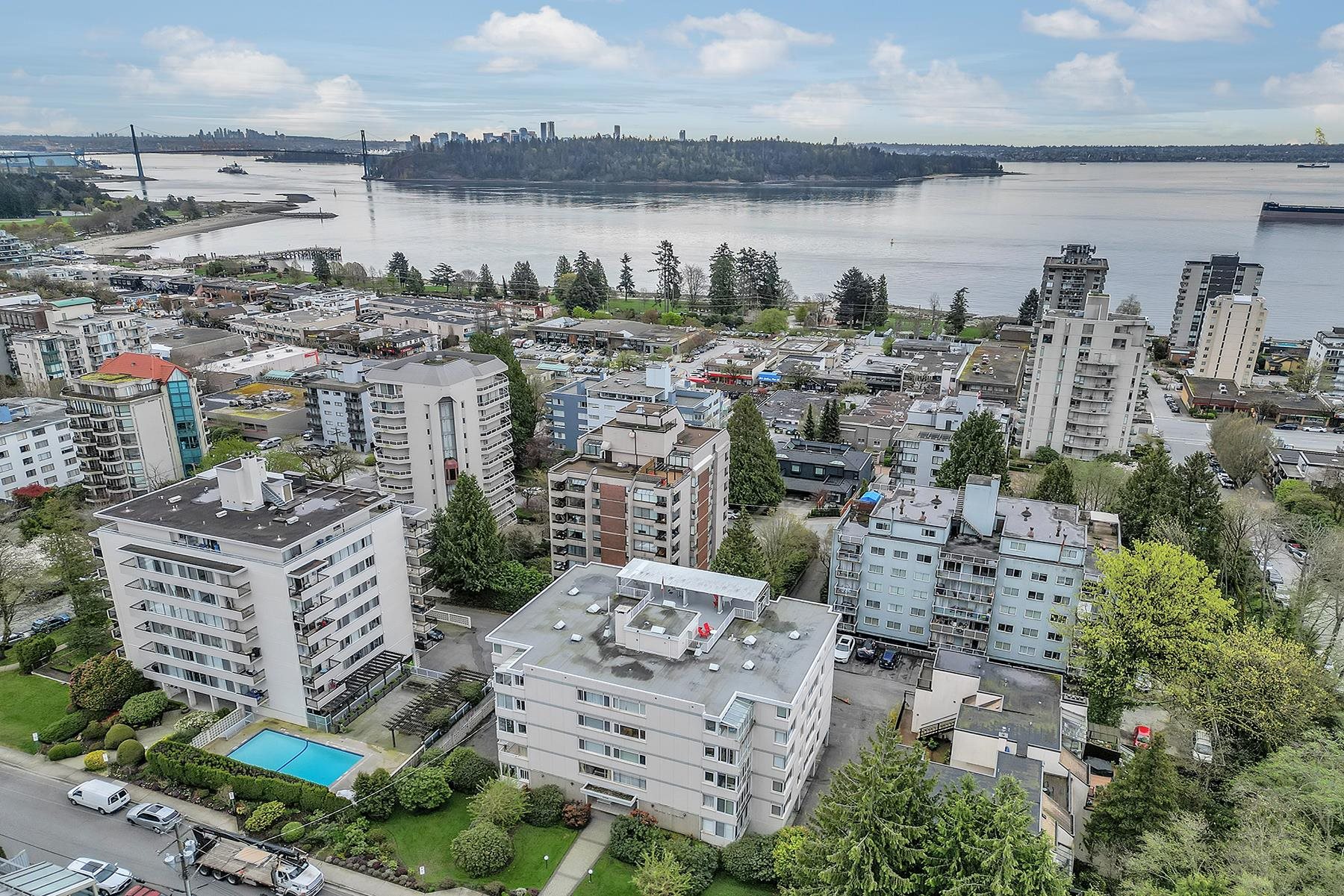 101 1750 ESQUIMALT AVENUE, R3068616, BC,