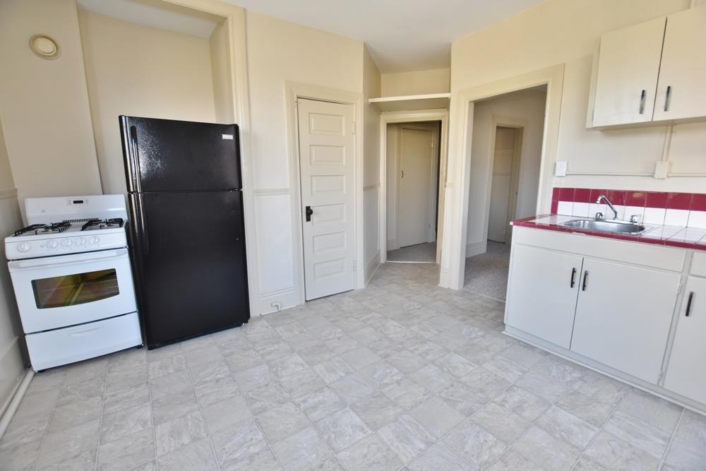 3 2603 MAIN STREET, R3068784, BC,