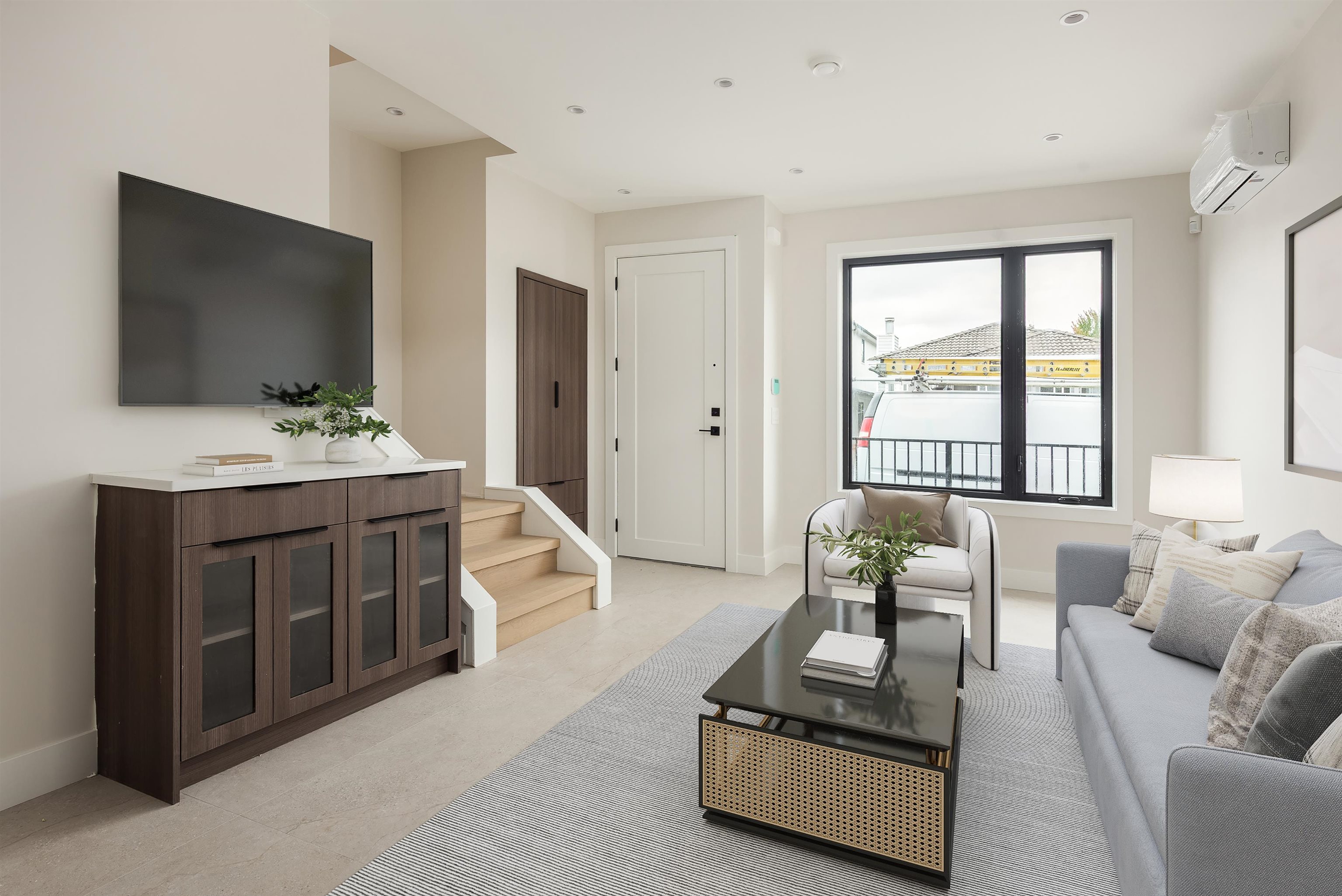 L1 4413 OXFORD STREET, R3068850, BC,