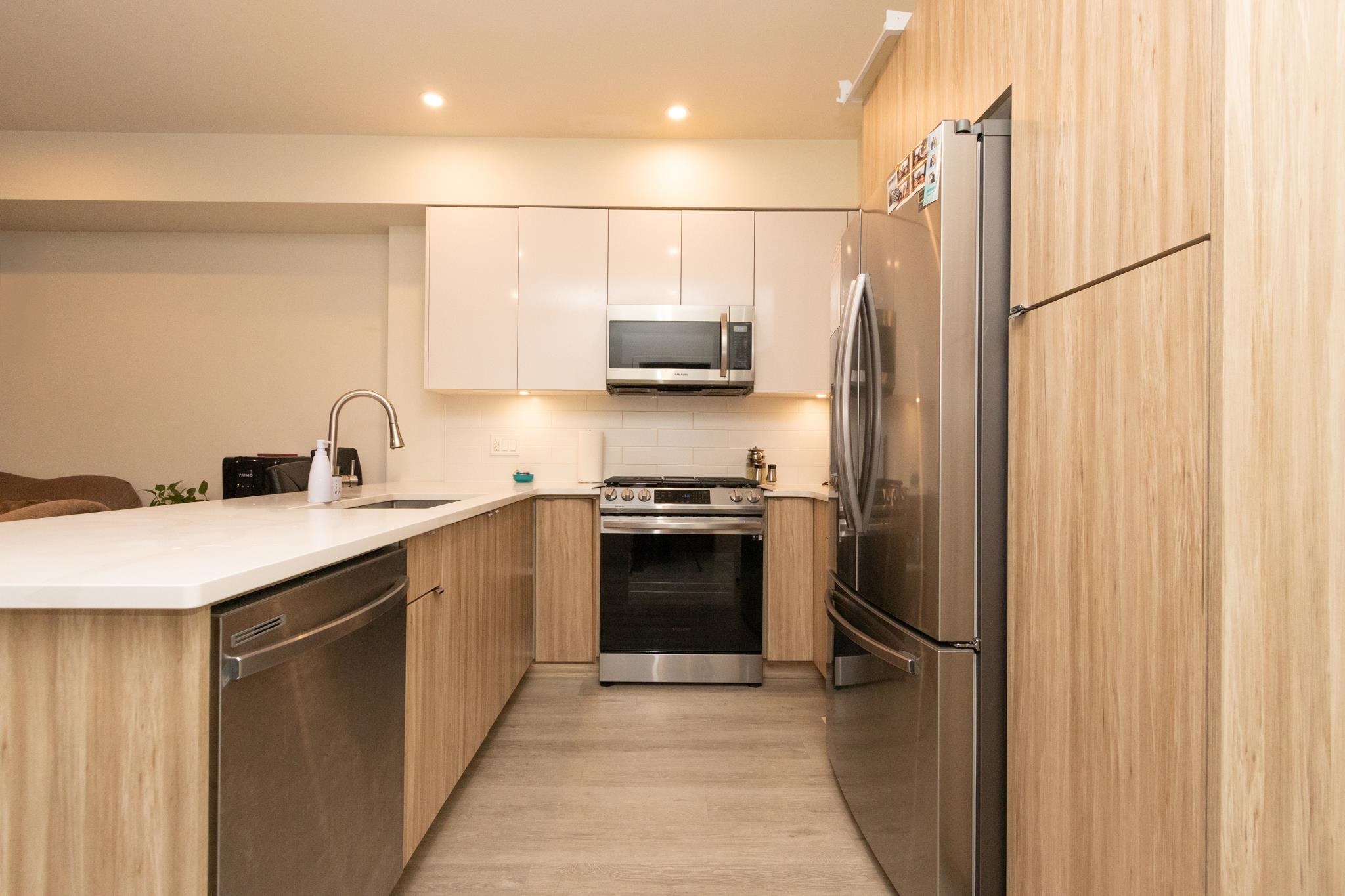 203 2649 JAMES STREET, R3068984, BC,