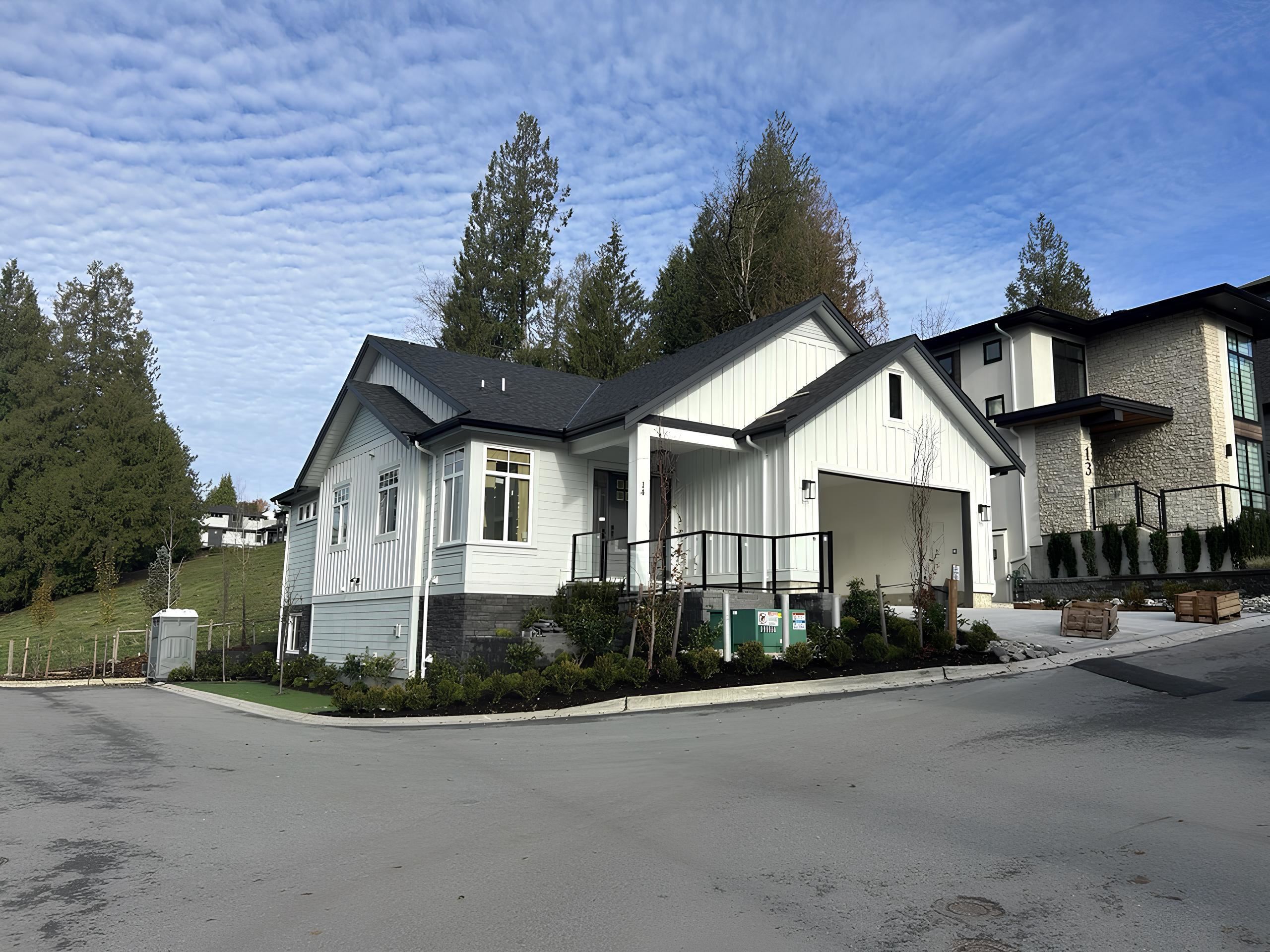 14 4217 OLD CLAYBURN ROAD, R3069038, BC,