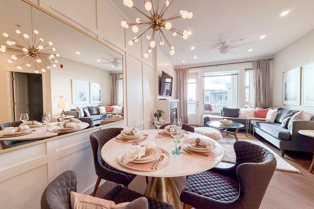 526 119 22 STREET, R3069129, BC,