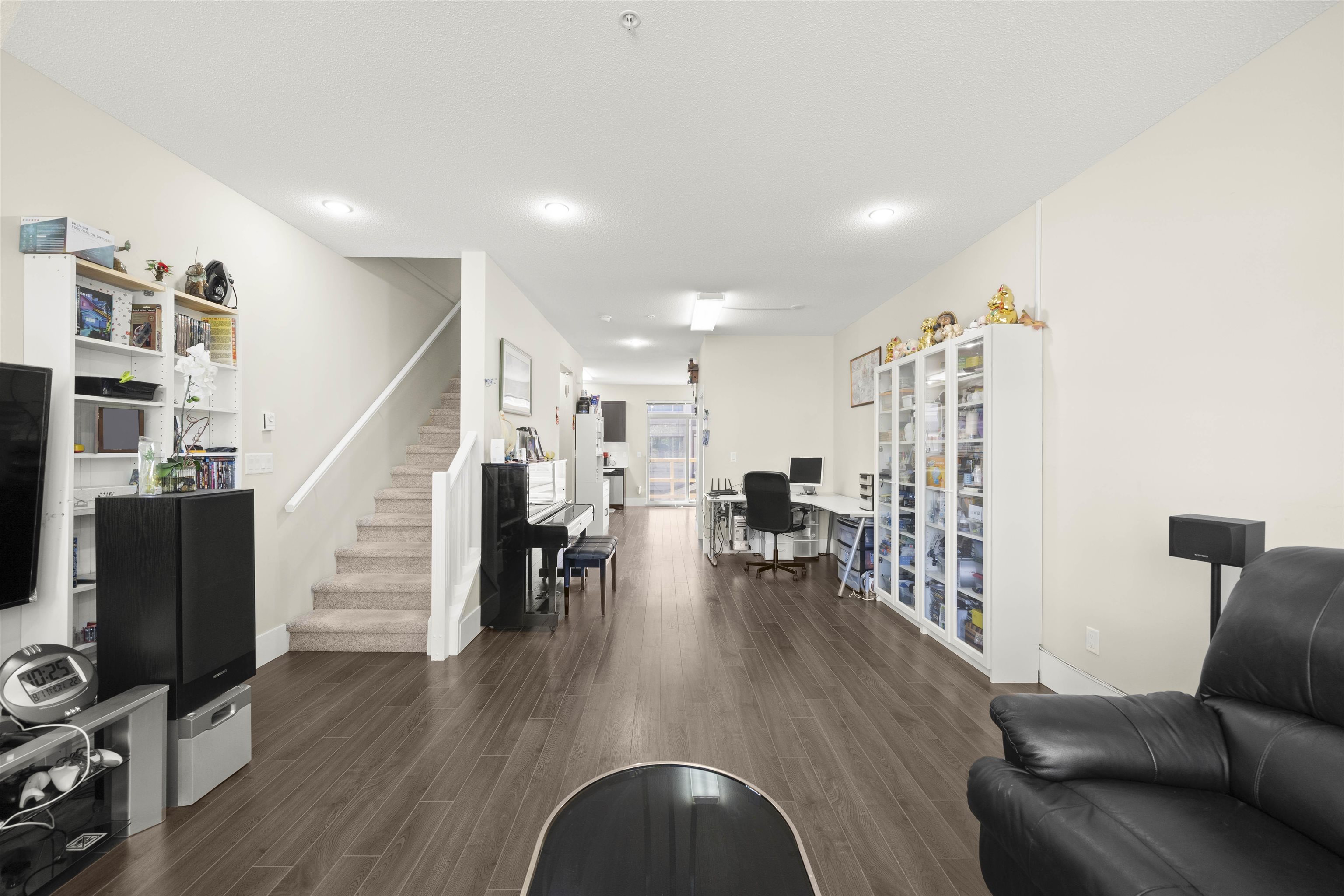 4 19752 55A AVENUE, R3069333, BC,