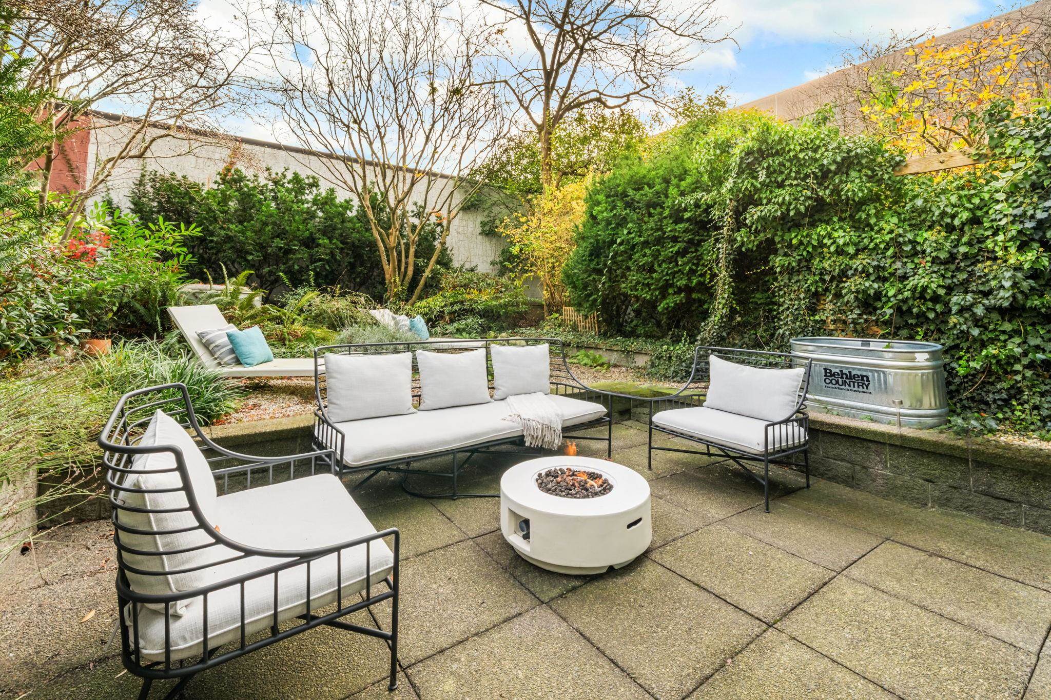 302 1438 7TH AVENUE, R3069452, BC,