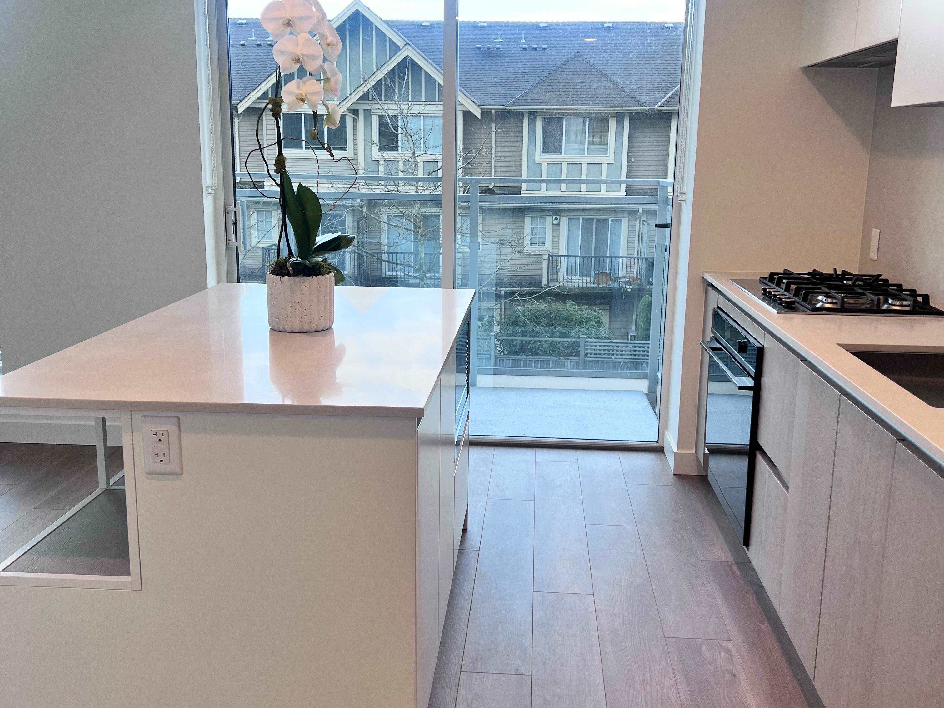 204 5685 HALLEY AVENUE, R3069504, BC,