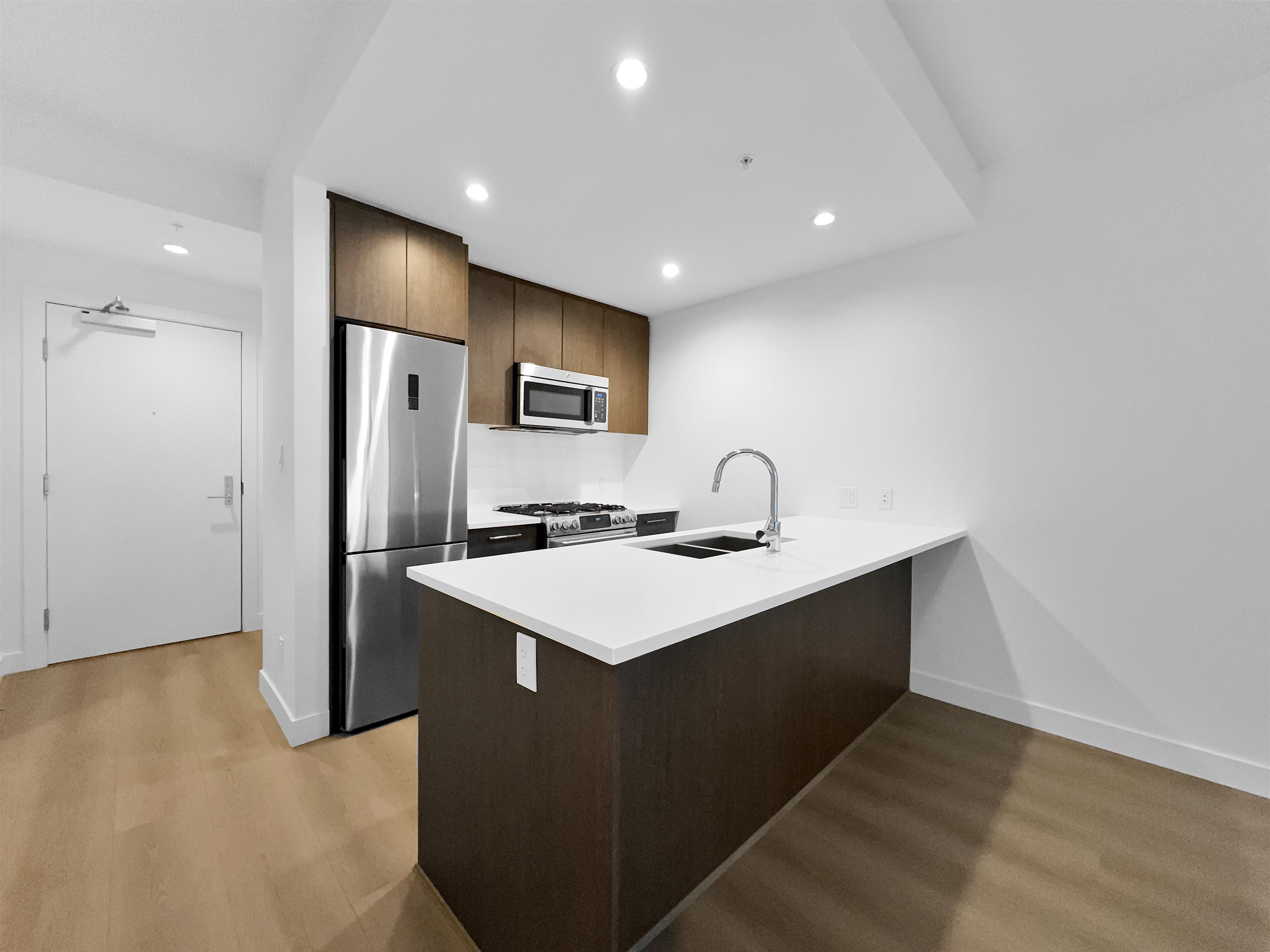 7XX 9060 UNIVERSITY CRESCENT, R3069514, BC,