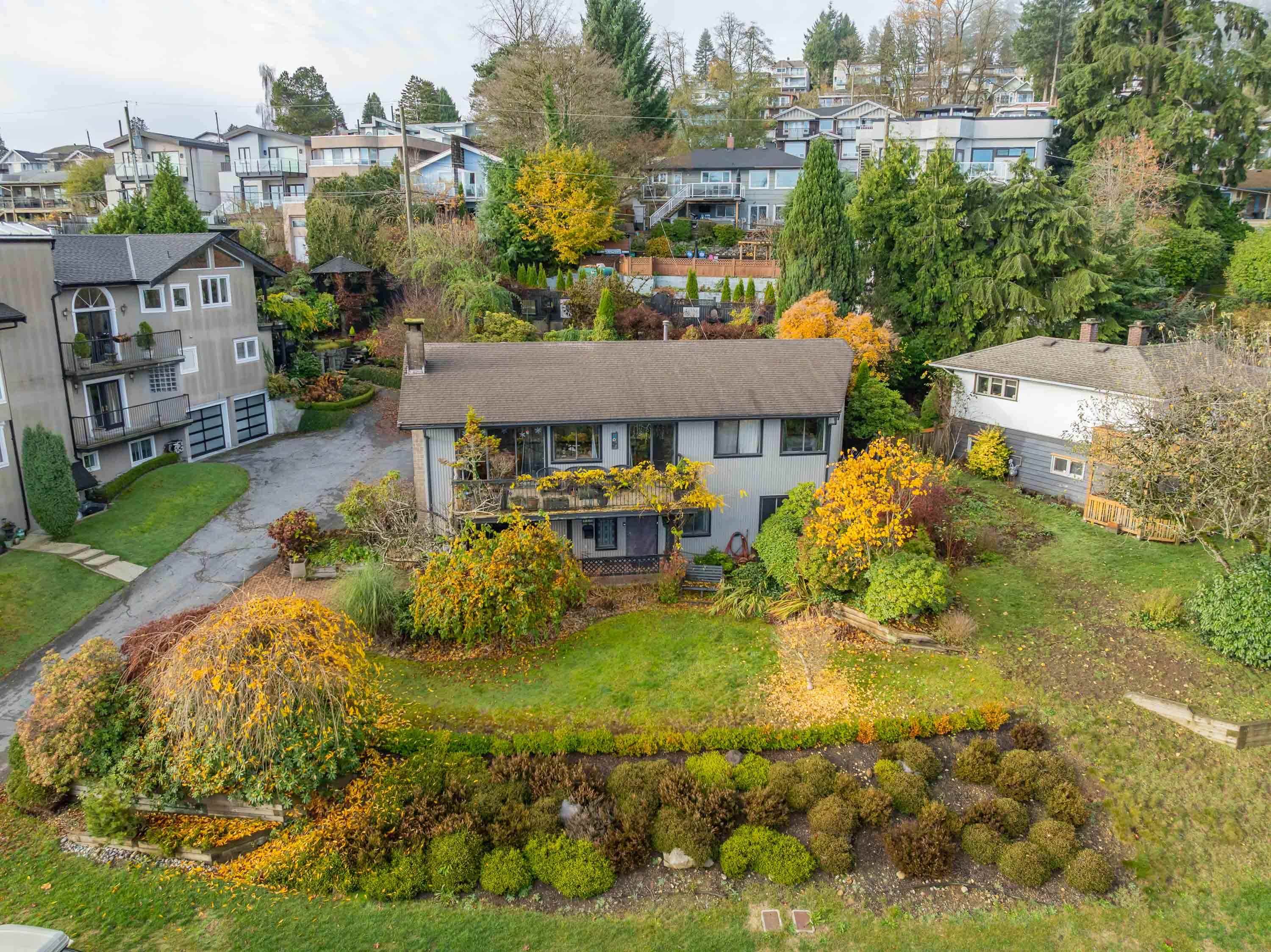 211 N WARWICK AVENUE, Burnaby BC V5B 1K8, R3069548, BC,