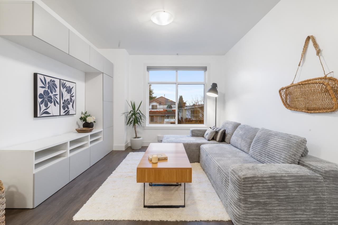 5837 WALES STREET, Vancouver BC V5R 0E6, R3069607, BC,