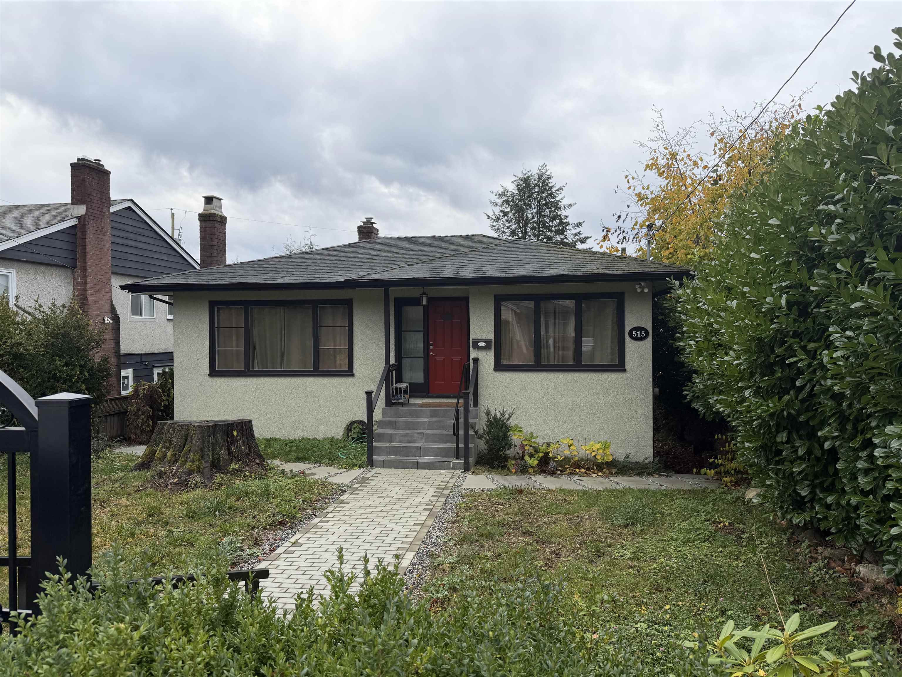 515 W QUEENS ROAD, North Vancouver BC V7N 2K9, R3069691, BC,