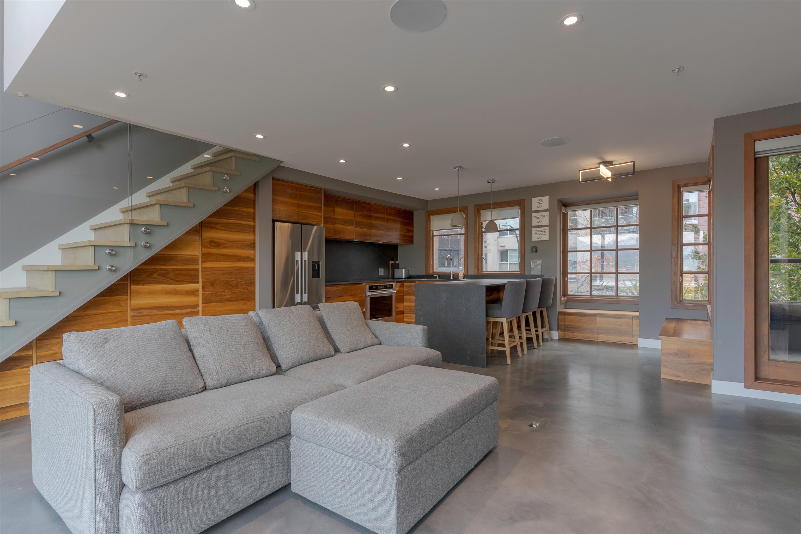 139 ALEXANDER ST, Vancouver BC V6A 1B8, R3069851, BC,