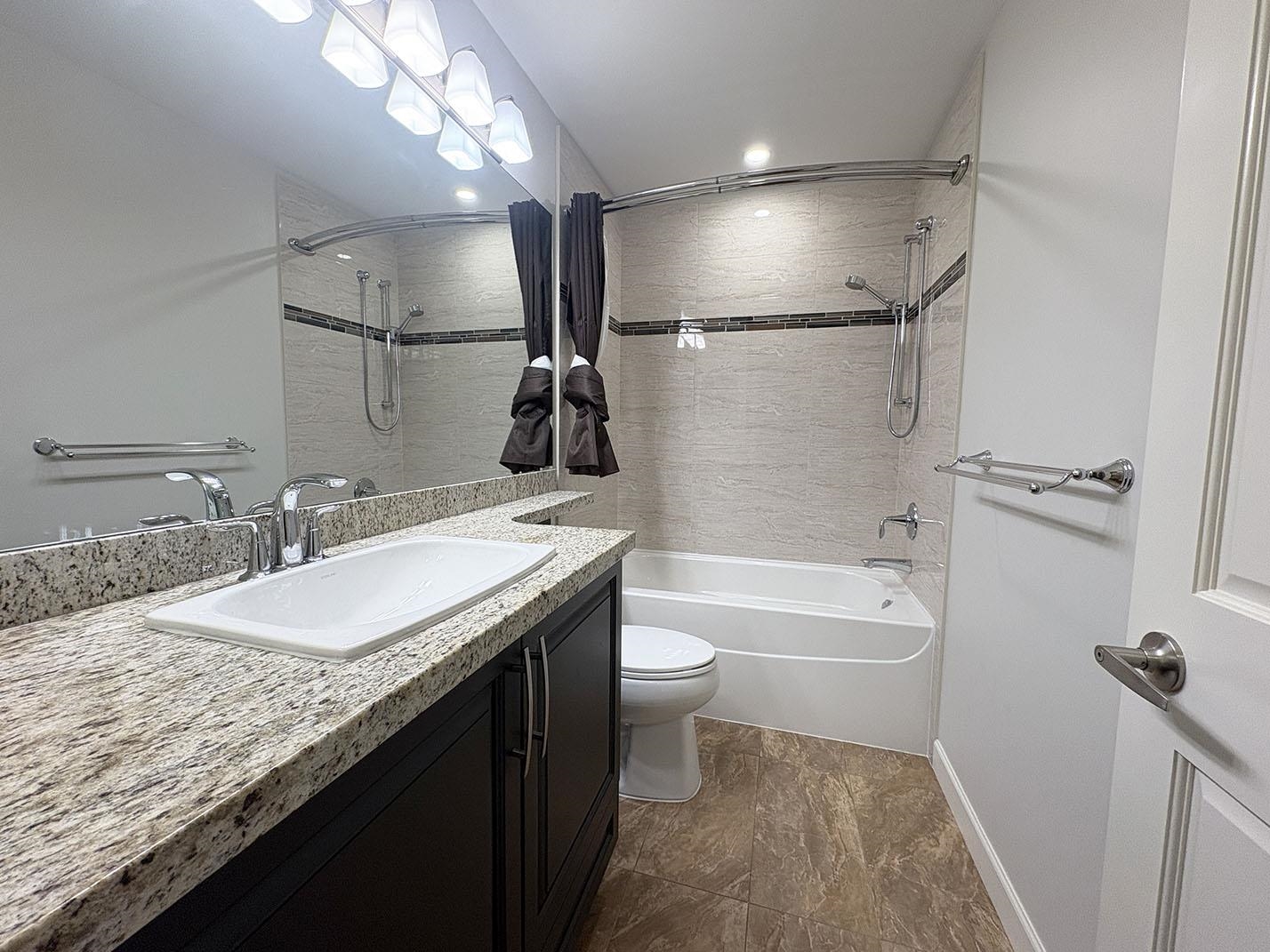 213B 8218 207A STREET, R3069872, BC,