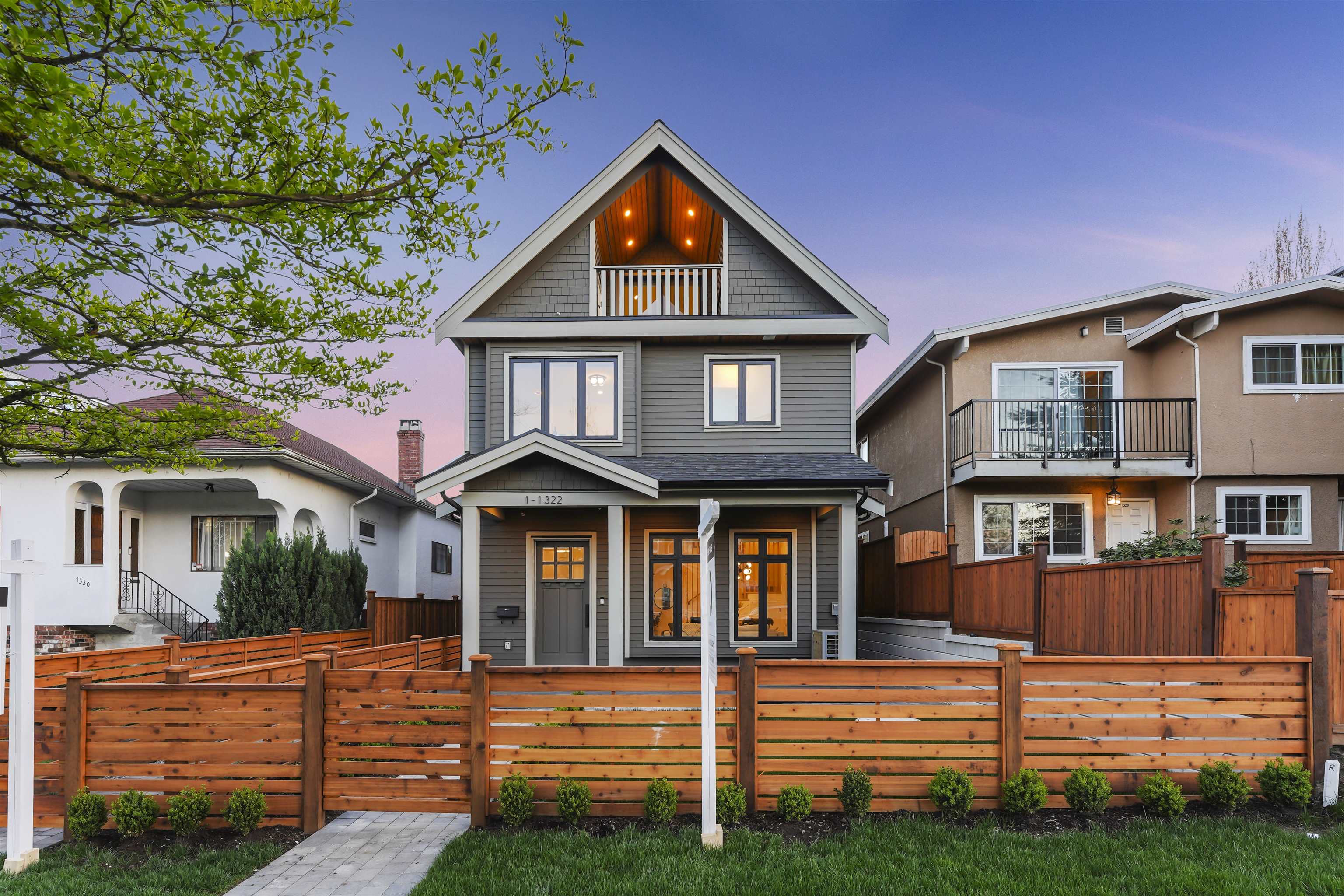 1 1322 13TH AVENUE, R3069908, BC,