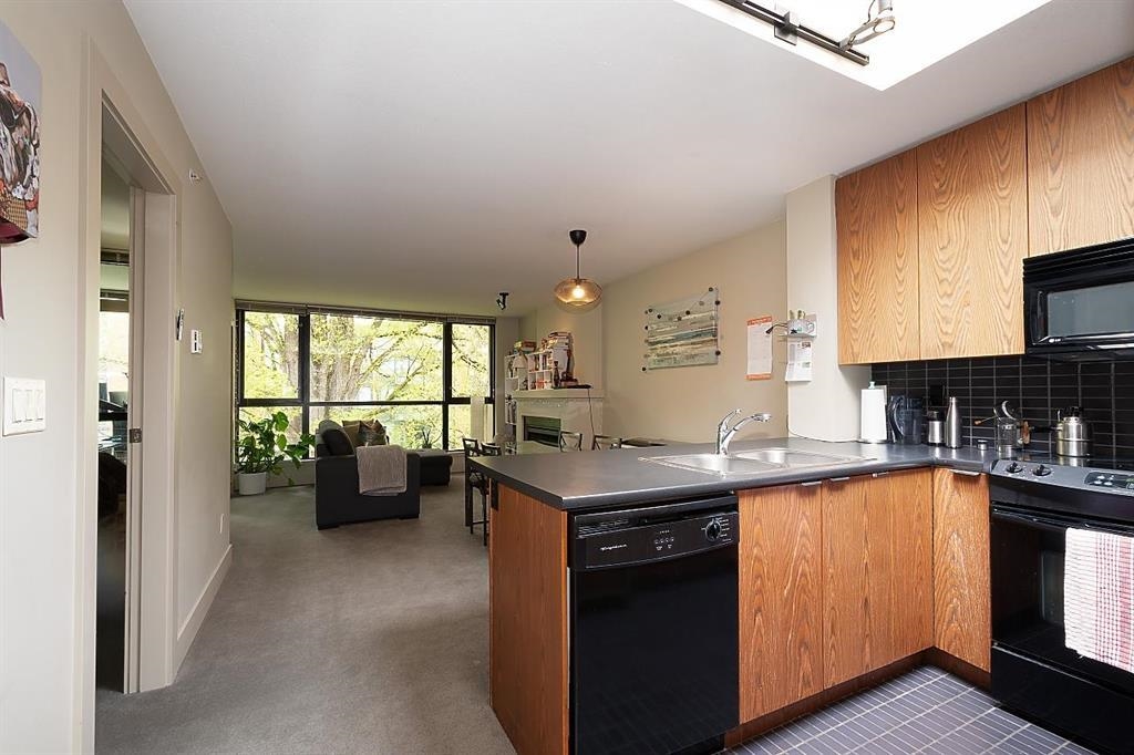 MLS® listing #R3069939 for sale located at 204 2036 10TH AVENUE