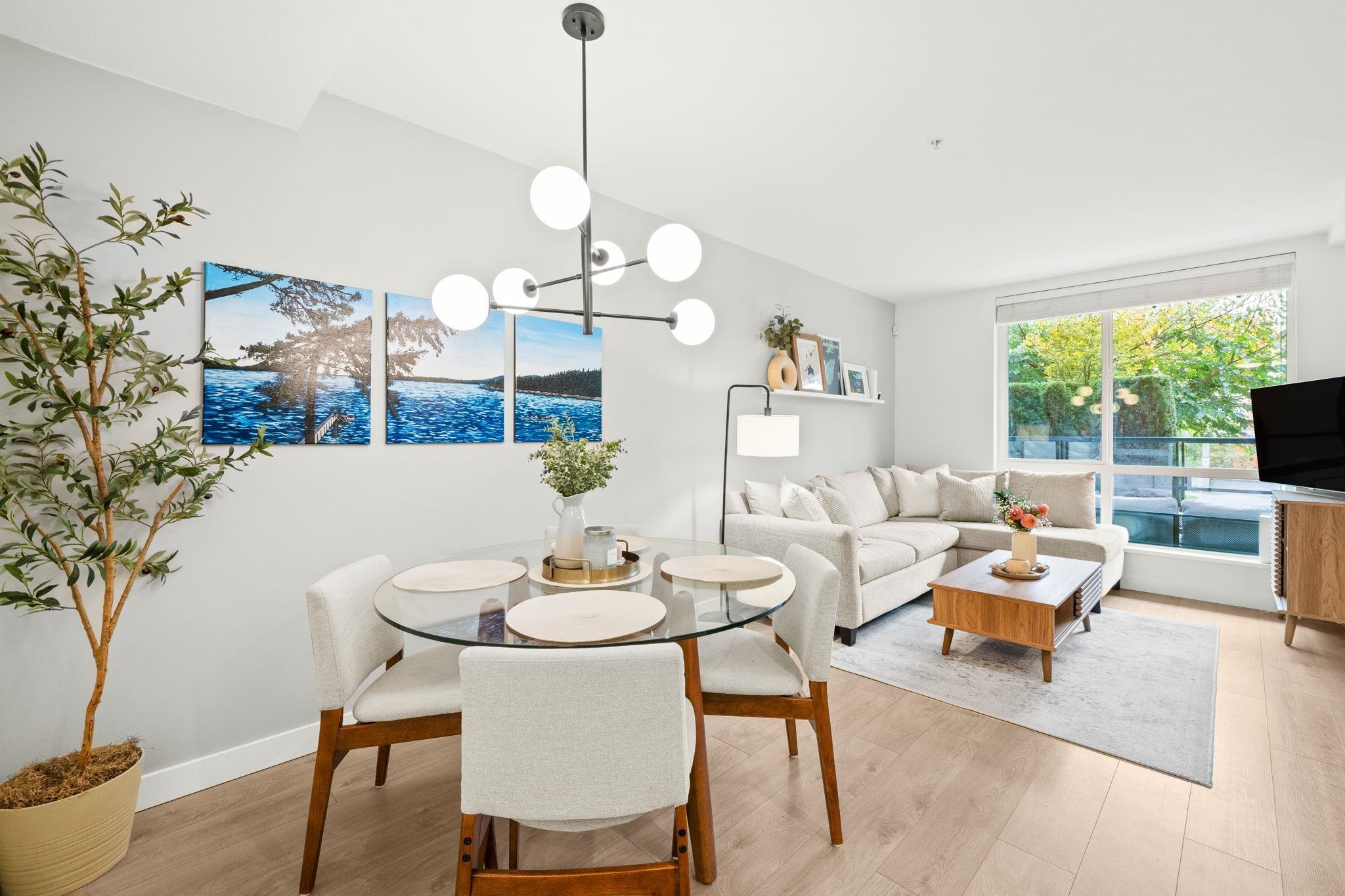 TH8 108 8TH STREET, R3069978, BC,