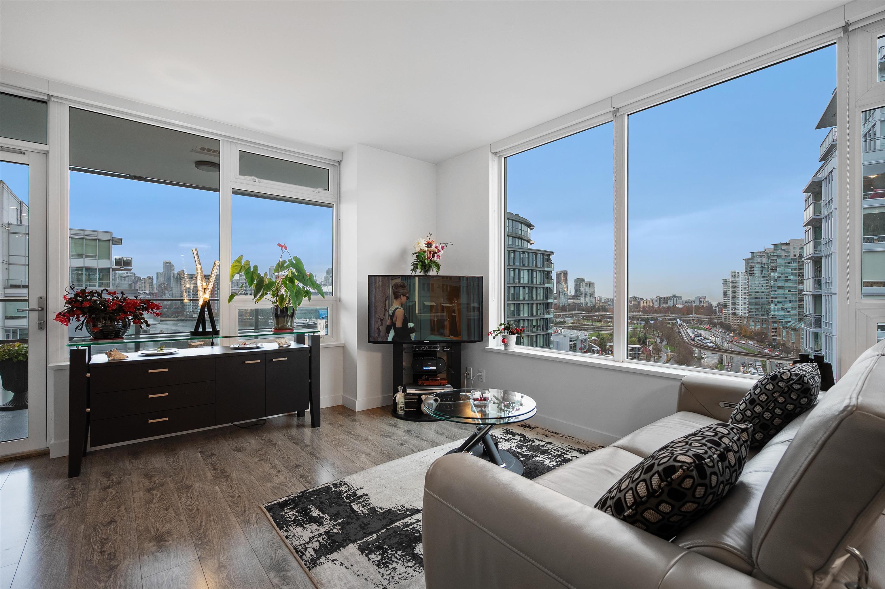 1605 110 SWITCHMEN STREET, R3070107, BC,