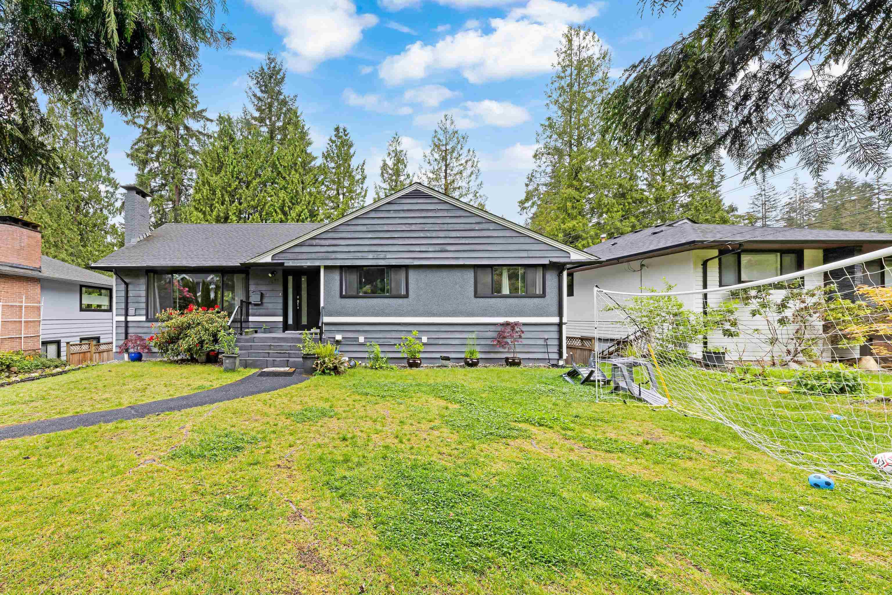 4477 PRIMROSE LANE, North Vancouver BC V7R 4H1, R3070168, BC,