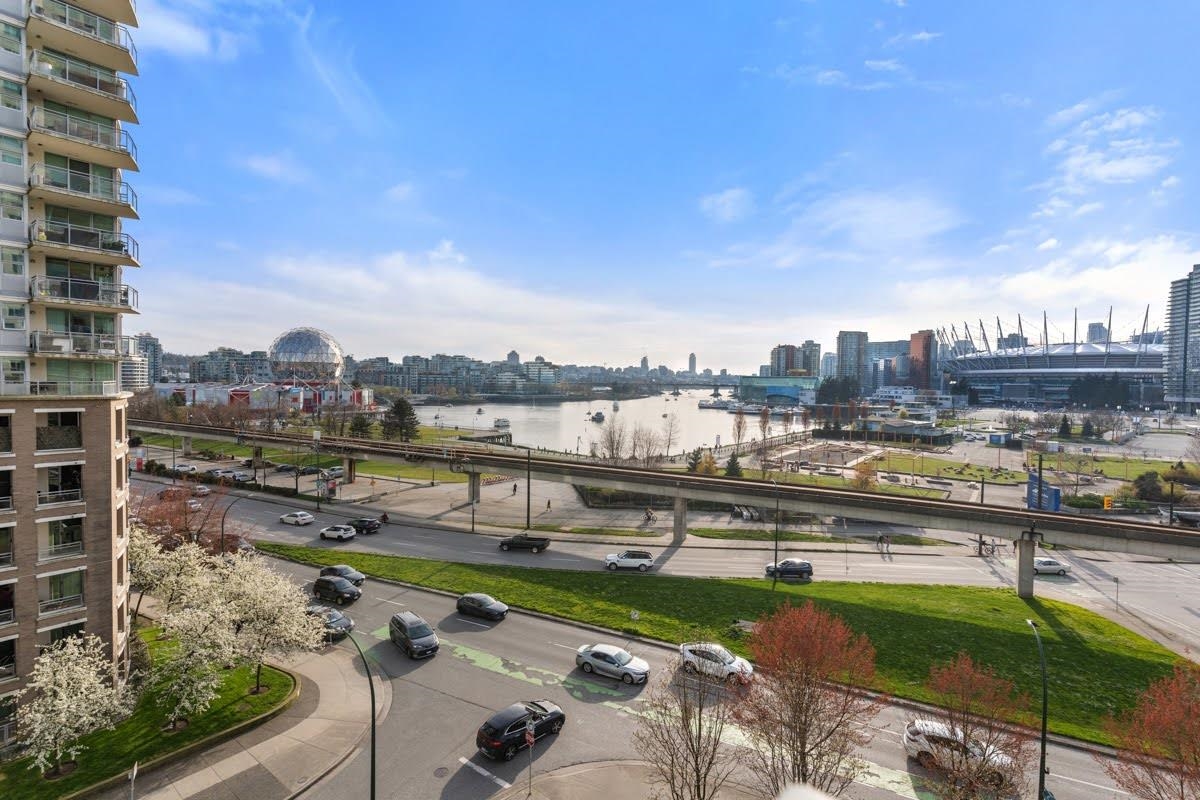 704 125 MILROSS AVENUE, R3070294, BC,