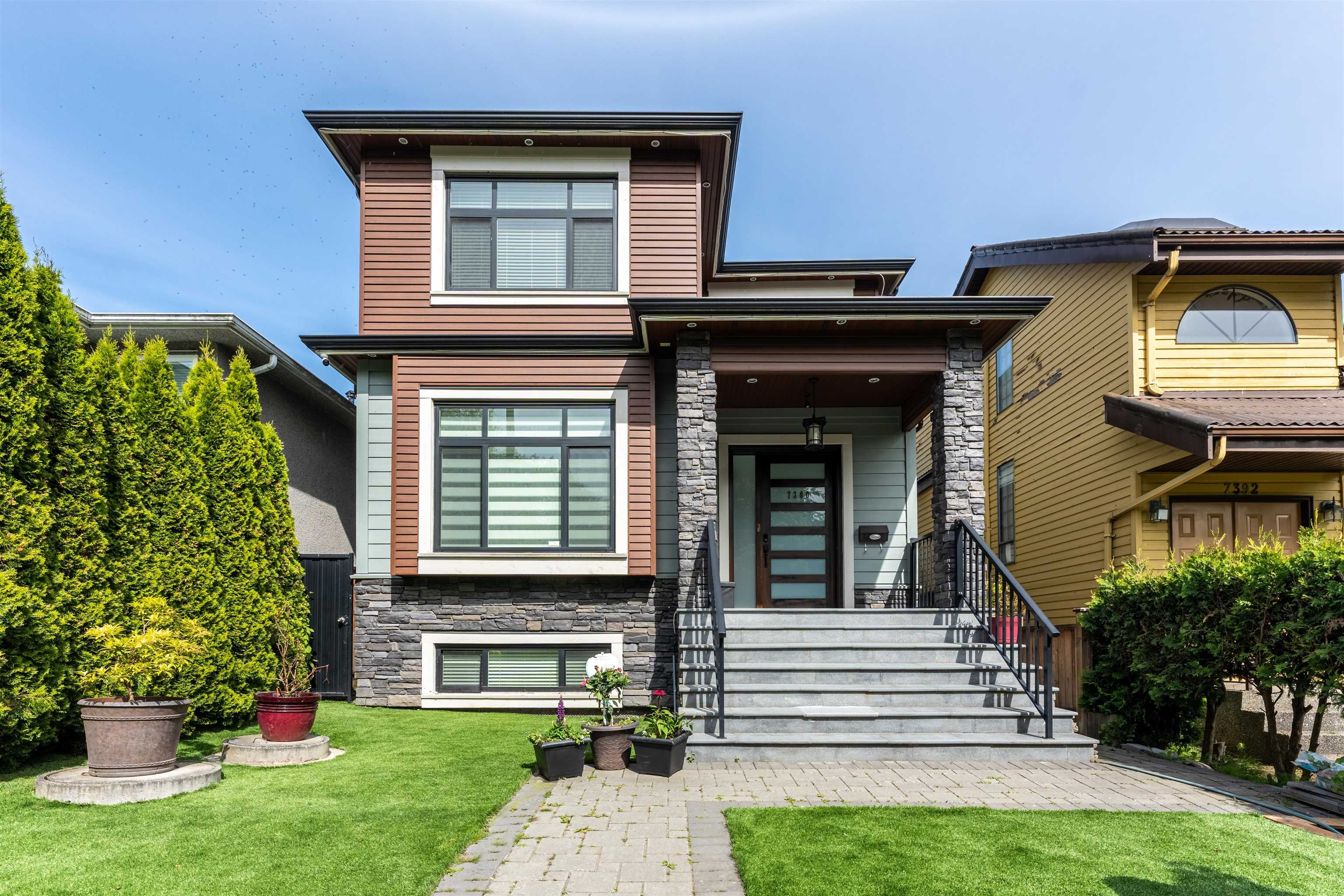 7380 ONTARIO STREET, Vancouver BC V5X 3B8, R3070361, BC,