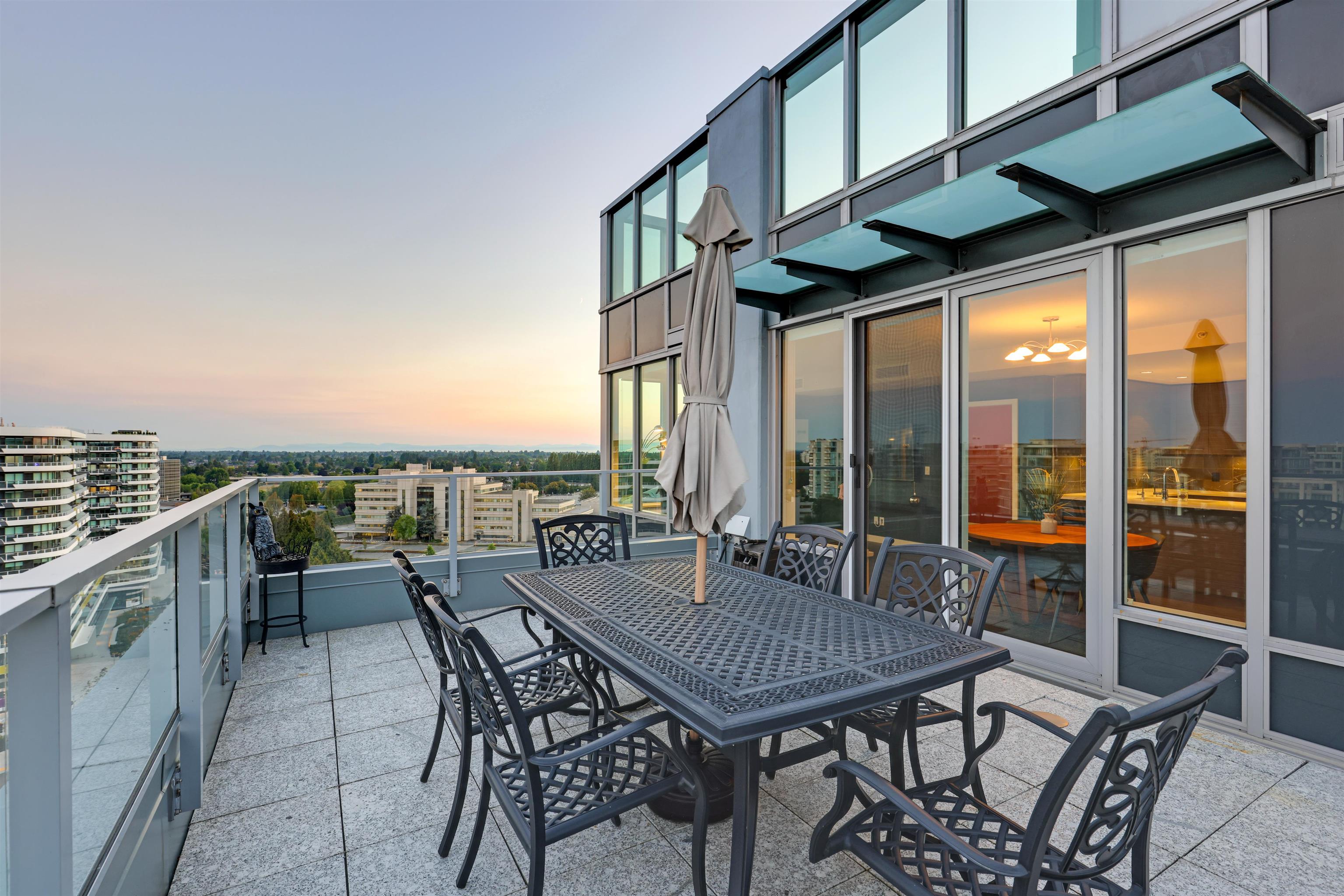 1801 7488 LANSDOWNE ROAD, R3070426, BC,