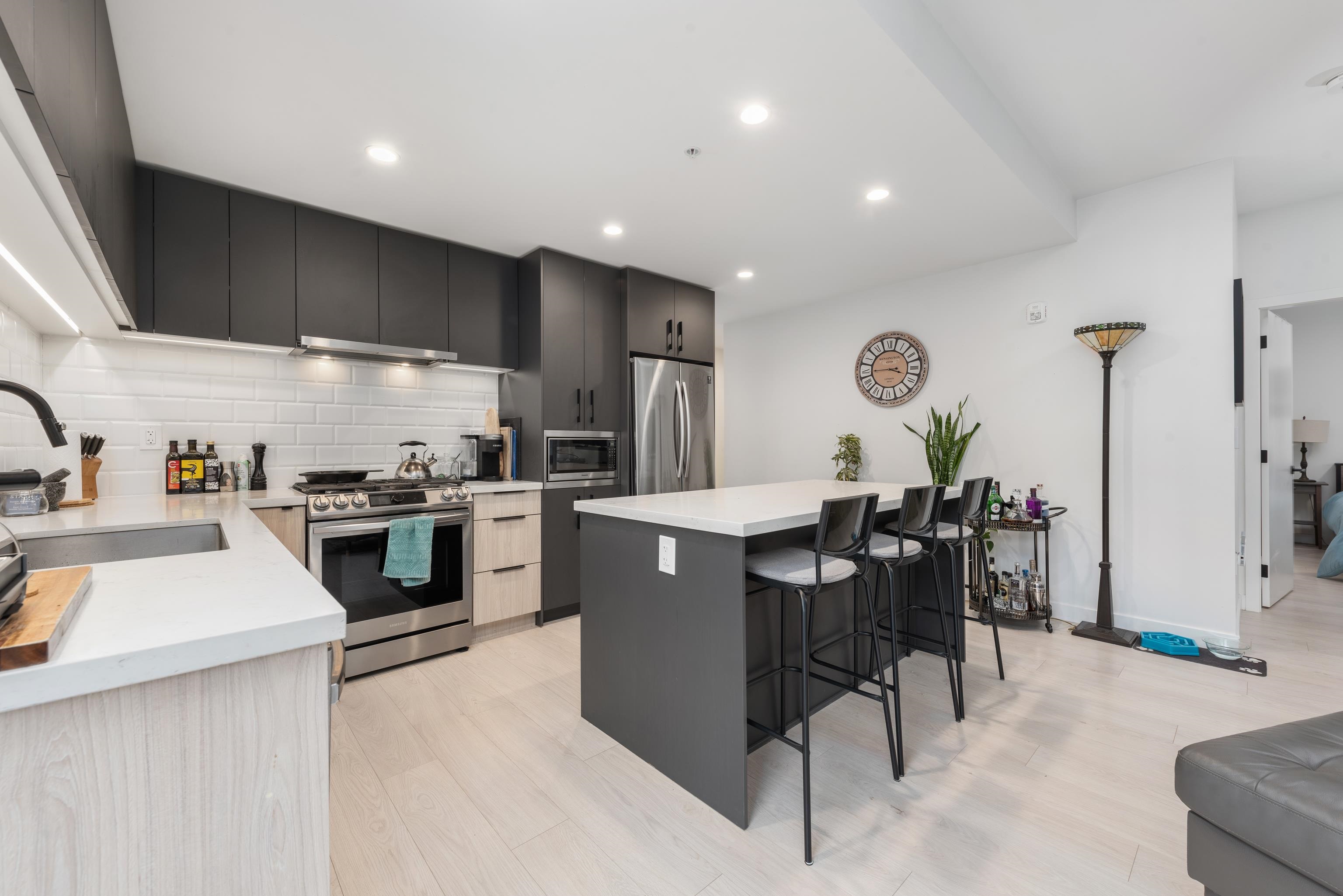 407 3018 ST. GEORGE STREET, R3070451, BC,