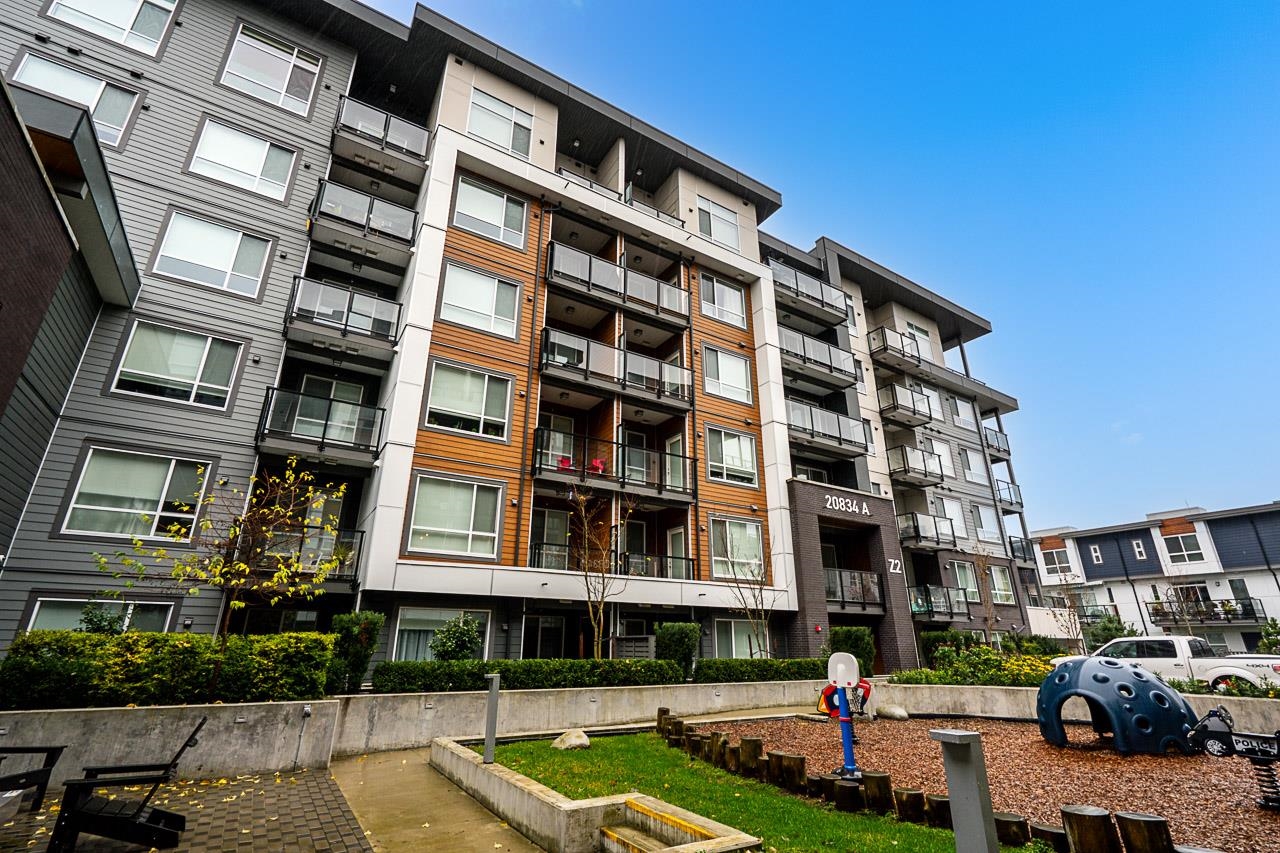 A615 20834 80 AVENUE, R3070521, BC,