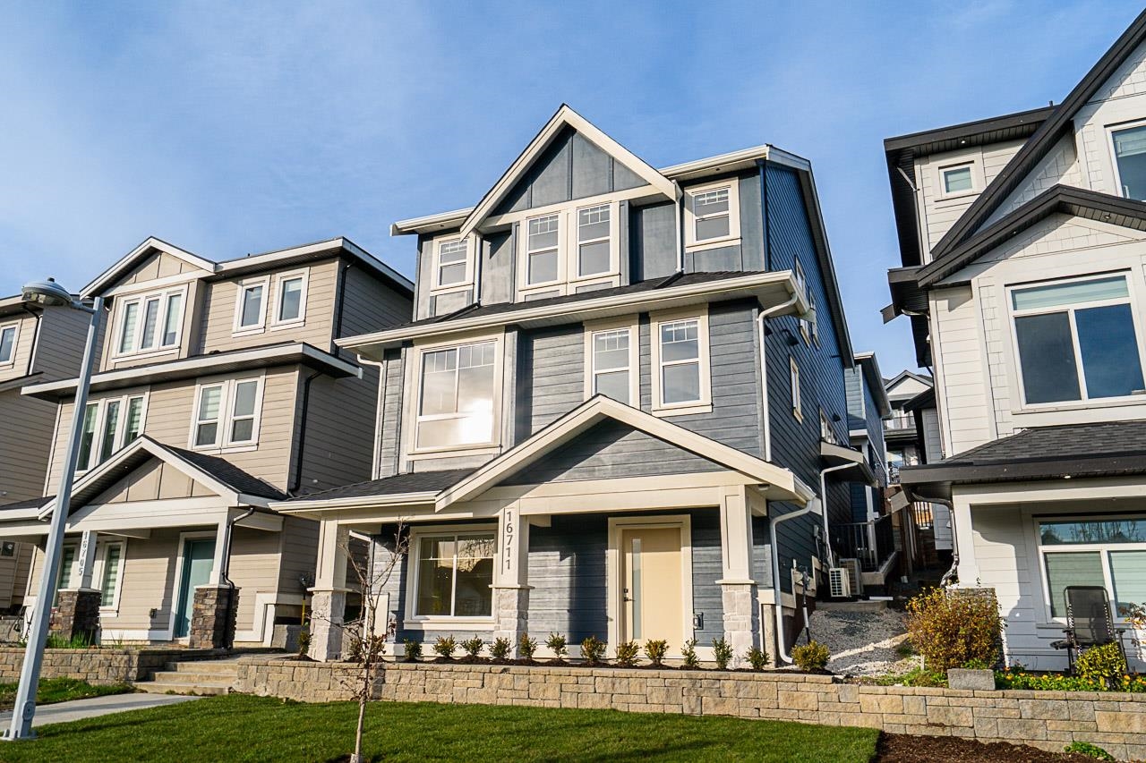 16711 16 AVENUE, Surrey BC V3Z 0T3, R3070561, BC,