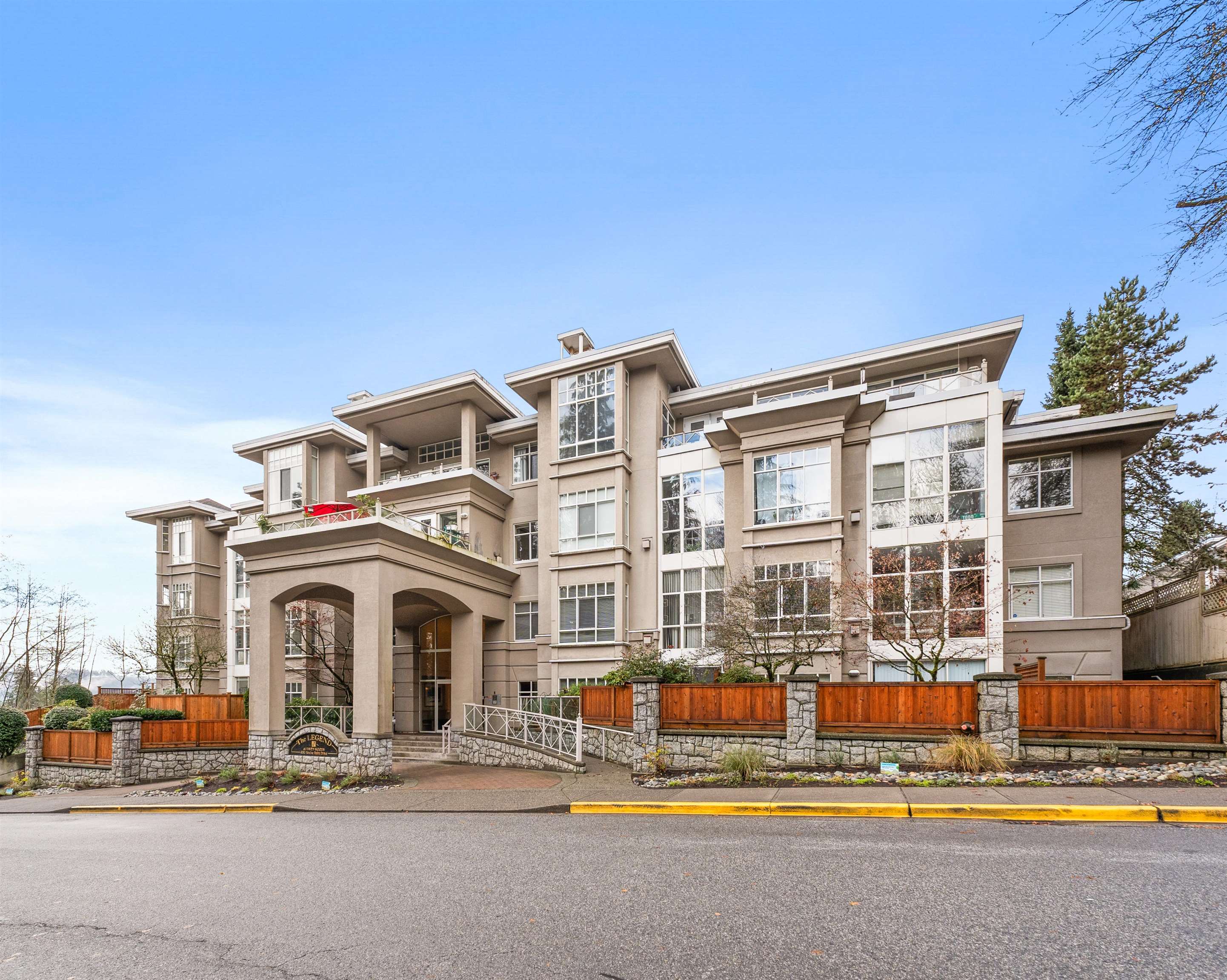 317 630 ROCHE POINT DRIVE, R3070595, BC,