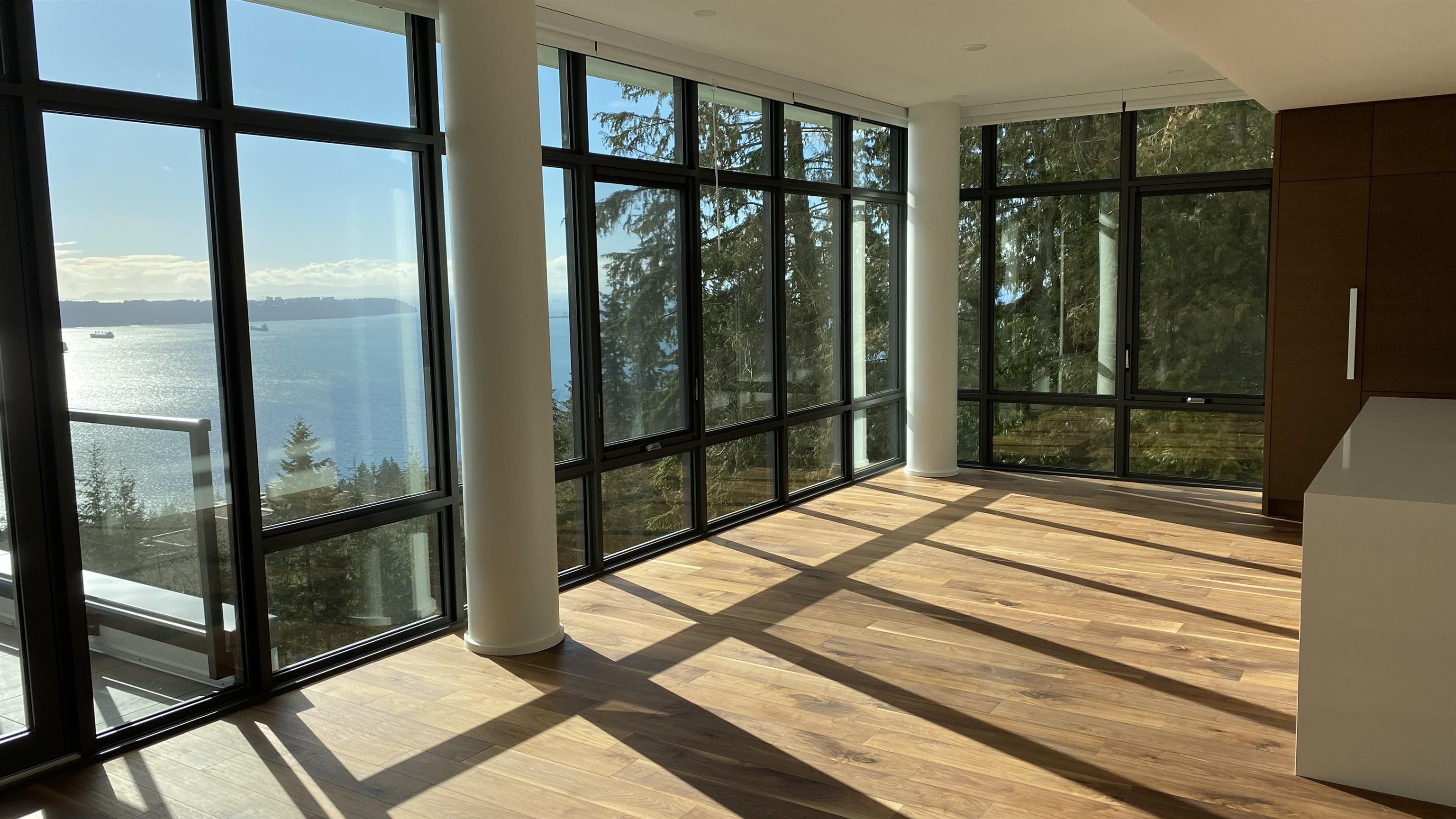 6XX 3101 BURFIELD PLACE, R3070599, BC,