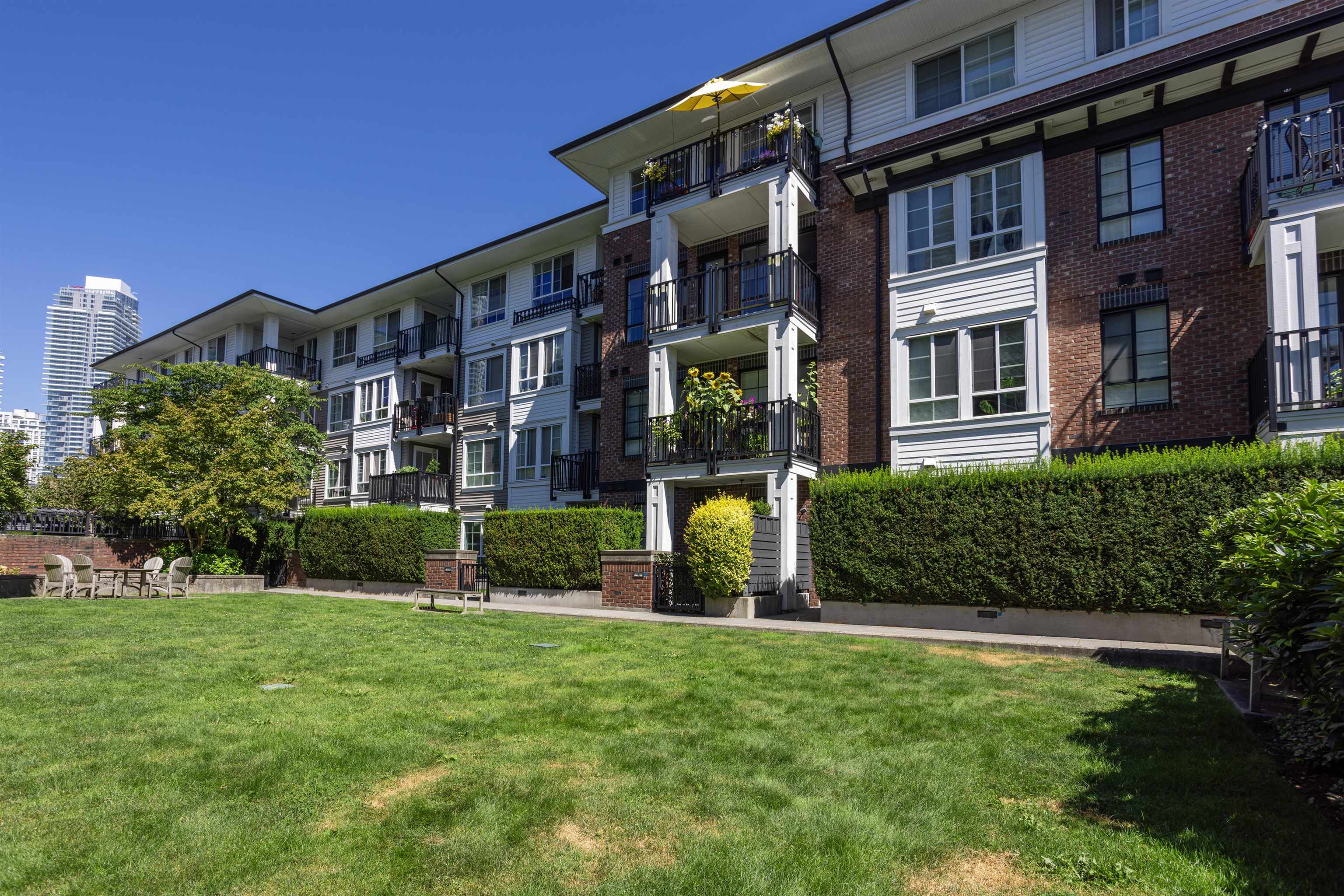 207 553 FOSTER AVENUE, R3070629, BC,