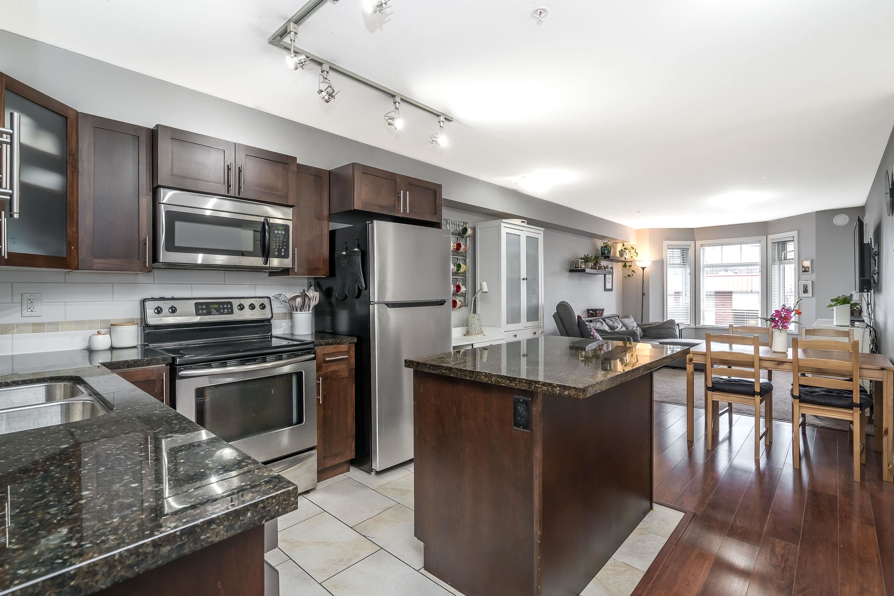 330 5660 201A STREET, R3070672, BC,