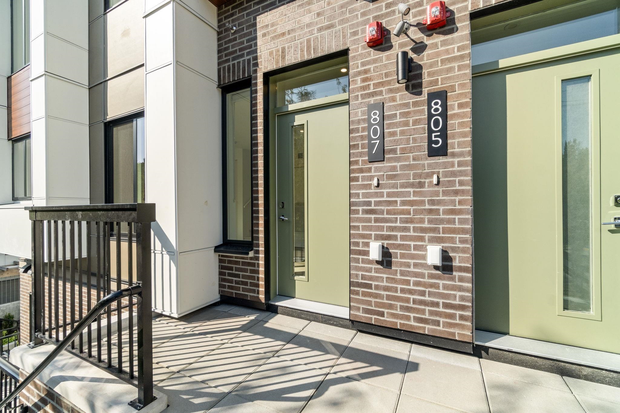 807 W 33RD AVENUE, Vancouver BC V5Z 2K5, R3070676, BC,