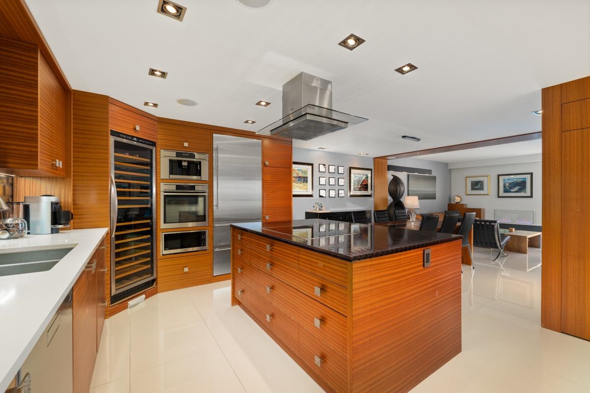 805 1450 PENNYFARTHING DRIVE, R3070740, BC,