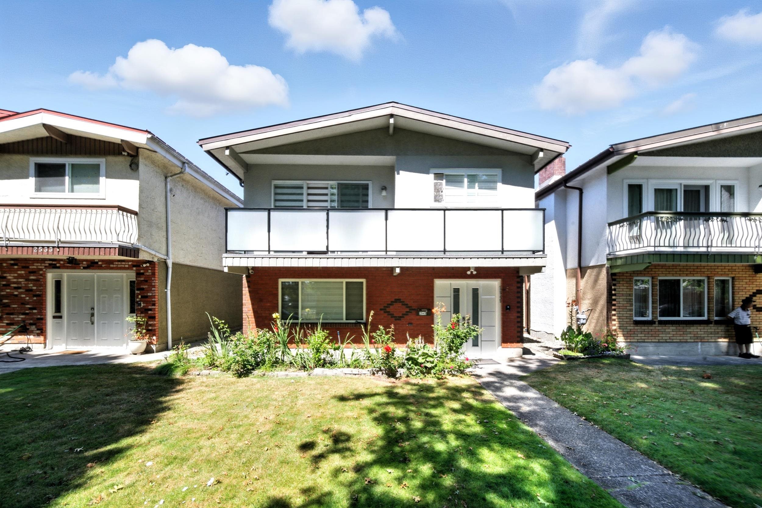 2545 E 43RD AVENUE, Vancouver BC V5R 5V7, R3070750, BC,