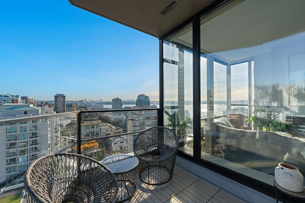 1707 151 2ND STREET, R3071200, BC,