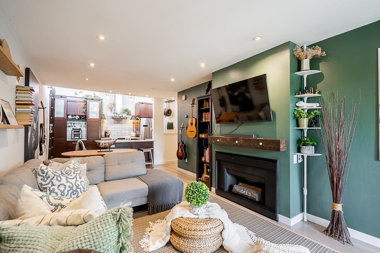 304 1420 7TH AVENUE, R3071287, BC,