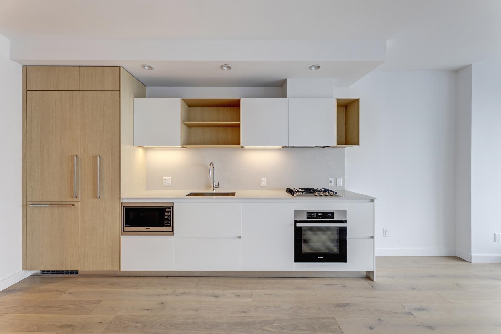 45XX 6000 MCKAY AVENUE, R3071312, BC,