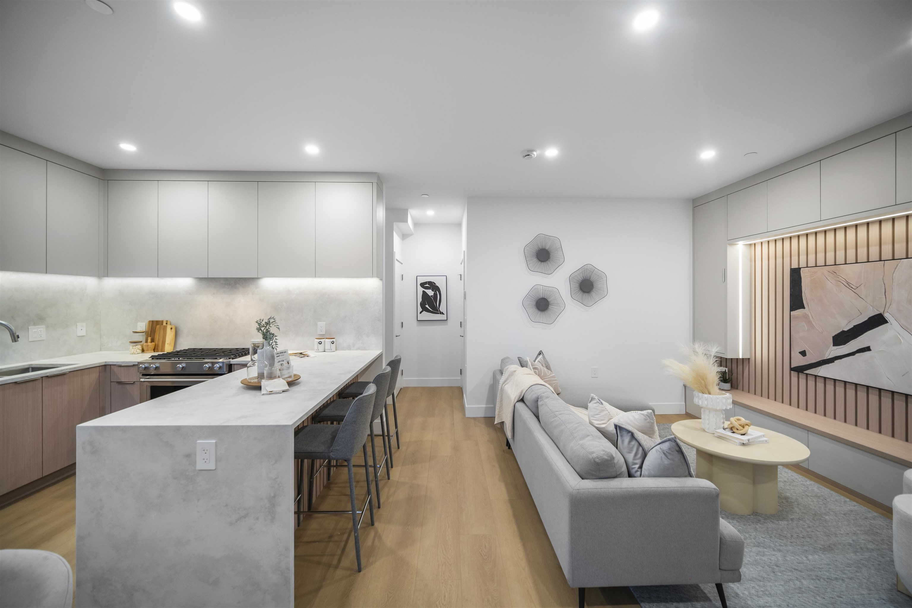 1 3623 TRIUMPH STREET, R3071514, BC,