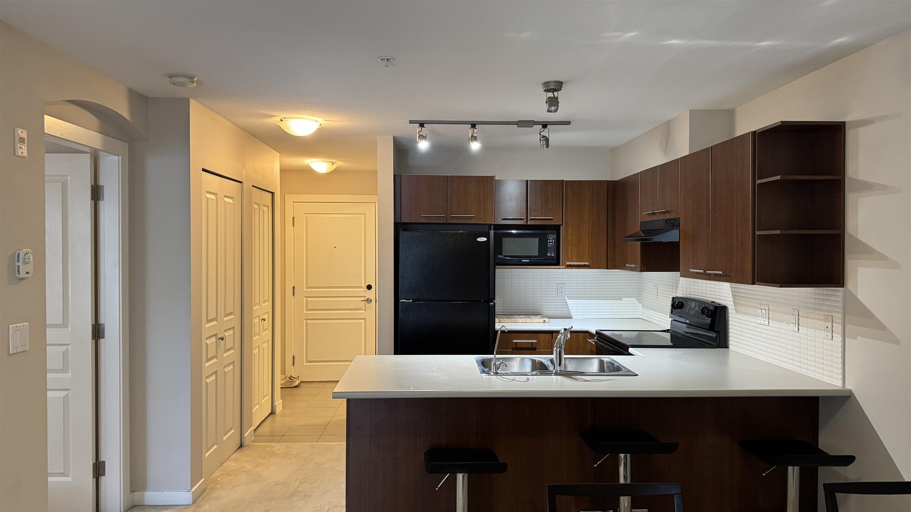 215 4833 BRENTWOOD DRIVE, R3071556, BC,