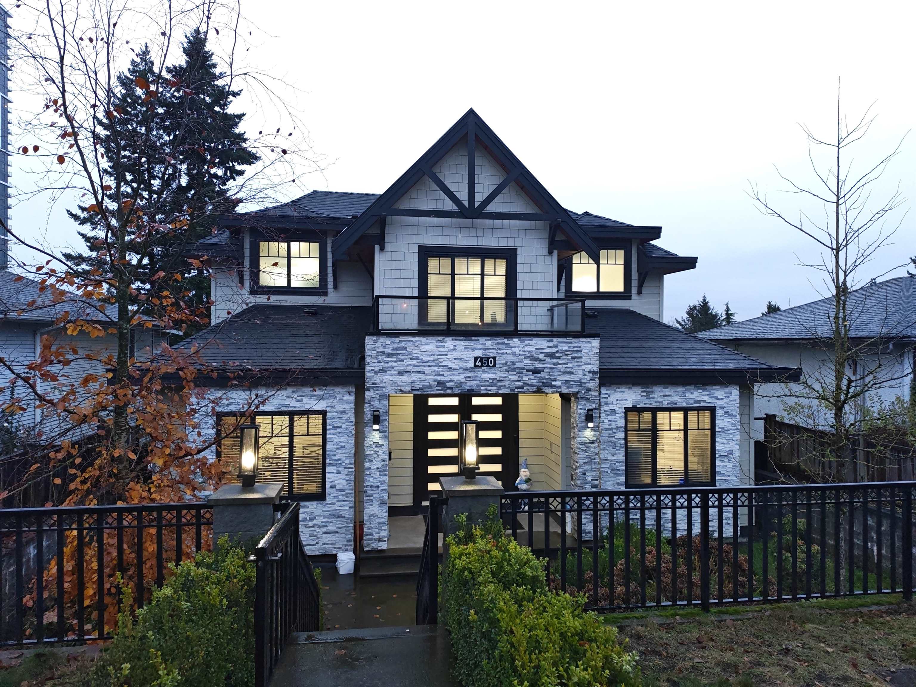 450 WILSON STREET, New Westminster BC V3L 3R8, R3071584, BC,